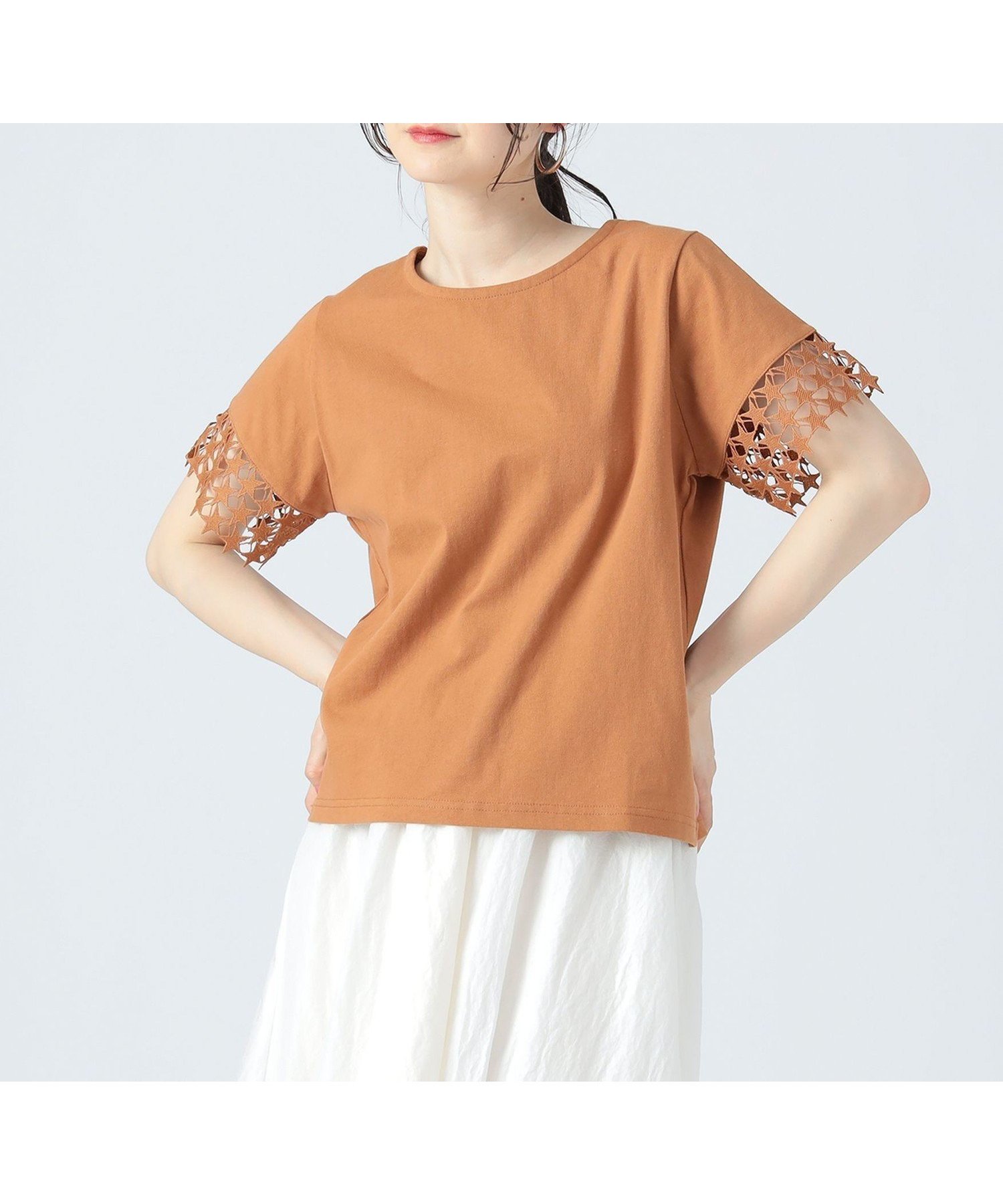 【ビームス ハート/BEAMS HEART】のスター レース Tシャツ インテリア・キッズ・メンズ・レディースファッション・服の通販 founy(ファニー) 　ファッション　Fashion　レディースファッション　WOMEN　トップス・カットソー　Tops/Tshirt　シャツ/ブラウス　Shirts/Blouses　ロング / Tシャツ　T-Shirts　おすすめ　Recommend　インナー　Inner　カットソー　Cut And Sew　サロペット　Overalls　シンプル　Simple　バランス　Balance　フェミニン　Feminine　ベーシック　Basic　レース　Race　CAMEL|ID: prp329100004571023 ipo3291000000032342910