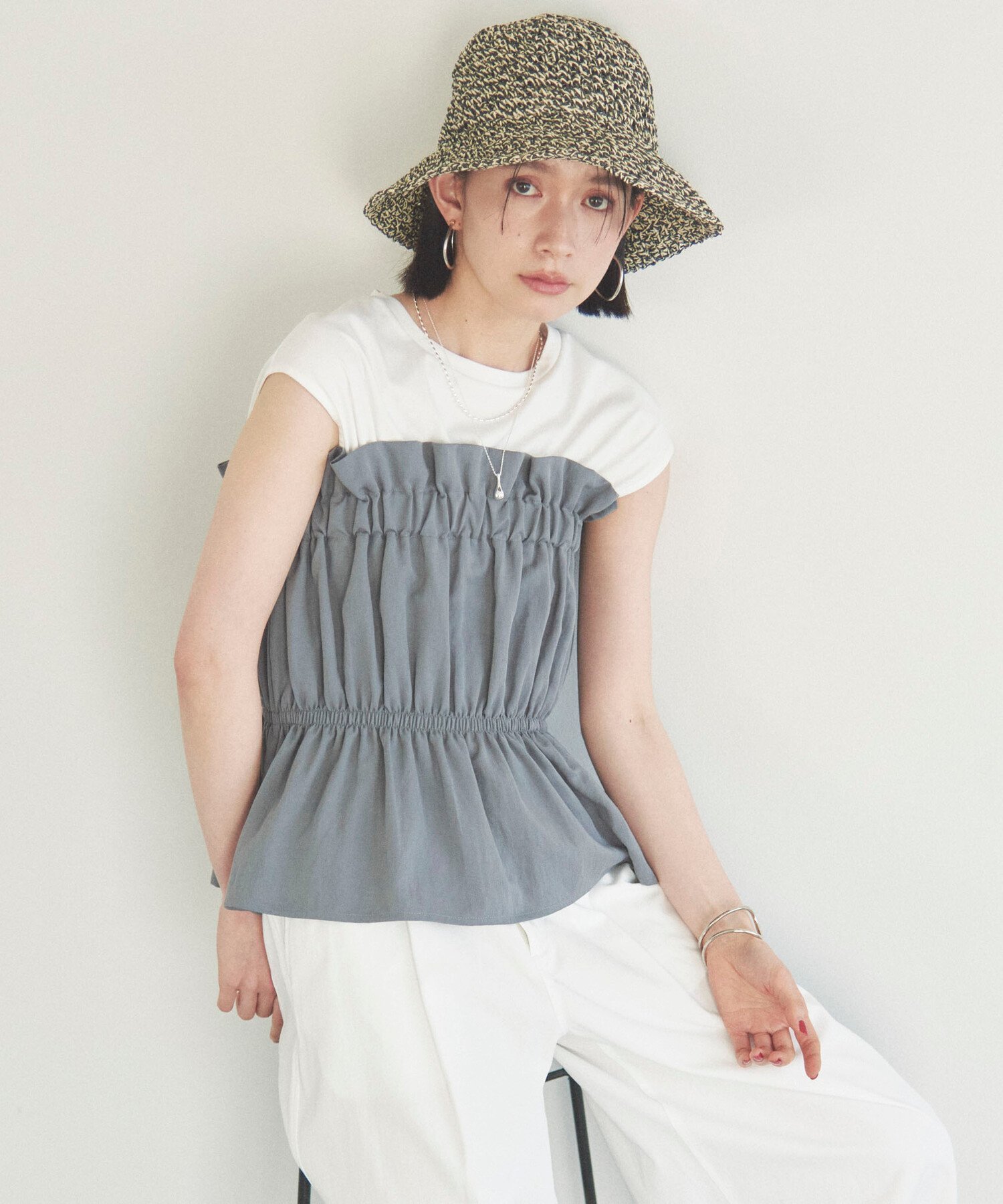 【ドゥ アルシーヴ/Doux archives】のカットドッキングギャザートップス インテリア・キッズ・メンズ・レディースファッション・服の通販 founy(ファニー) 　ファッション　Fashion　レディースファッション　Fashion for Women　トップス・カットソー　Cut & Sew Tops　セットアップ　Set-Up, Coordinated Outfit　フリル　Frill, Ruffle　ペプラム　Peplum, Flared Hem　GRAY|ID: prp329100004571054 ipo3291000000033631655