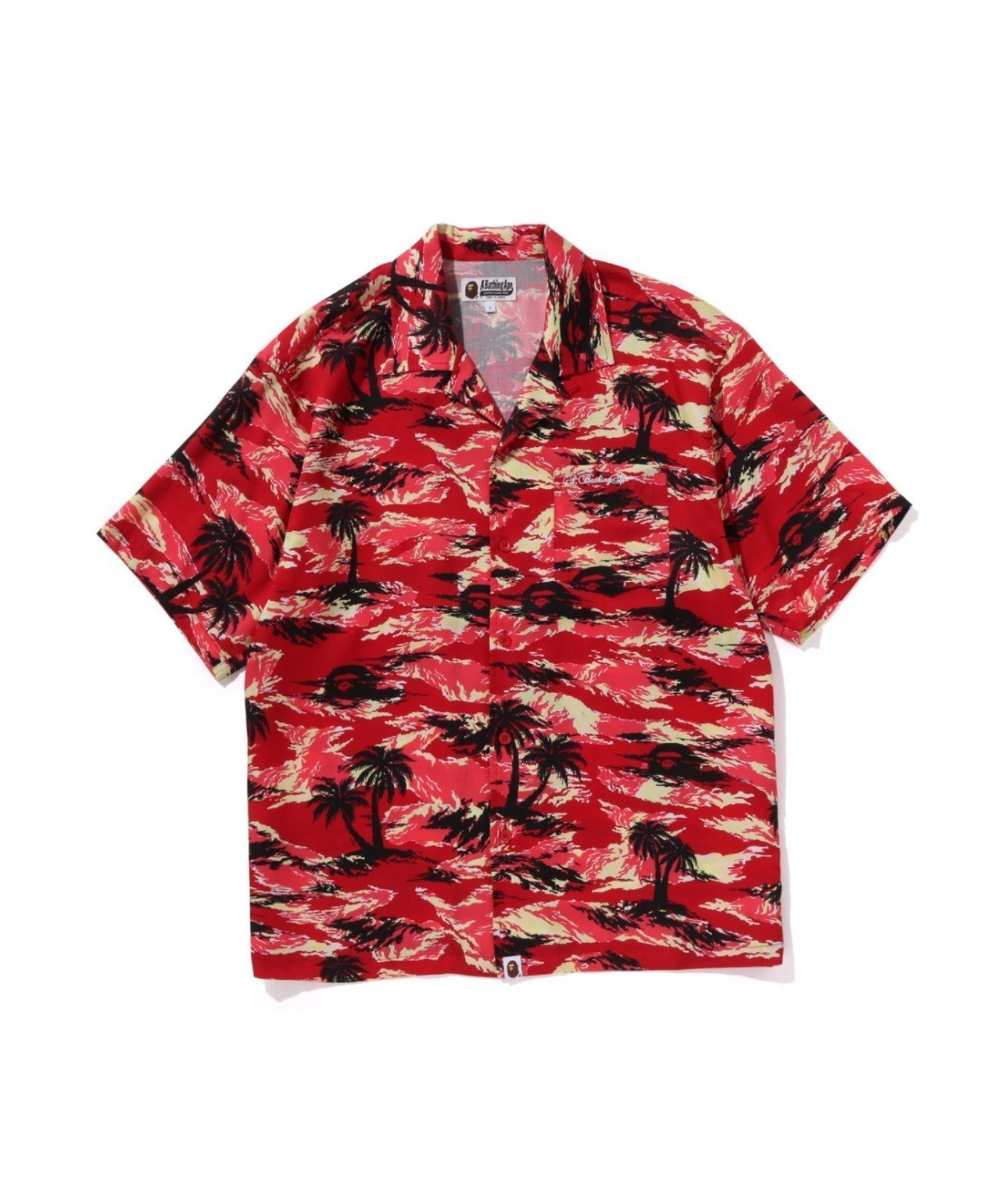 【アベイシングエイプ/A BATHING APE / MEN】のPALM TREE CAMO OPEN COLLAR POCKET SS SHIRT インテリア・キッズ・メンズ・レディースファッション・服の通販 founy(ファニー) 　ファッション　Fashion　メンズファッション　Fashion for Men　コレクション　Collection, Seasonal Line　ショーツ　Shorts, Short Pants　パターン　Pattern, Design Print　ビーチ　Beach, Seaside　ポケット　Pocket, Pocket Detail　モチーフ　Motif, Design Theme　リゾート　Resort, Vacation Style　半袖　Short Sleeve, Half Sleeve　夏　Summer　定番　Standard, Basic Item　春　Spring　S/S・春夏　SS, Spring/Summer, Warm Season　RED|ID: prp329100004571088 ipo3291000000033574689