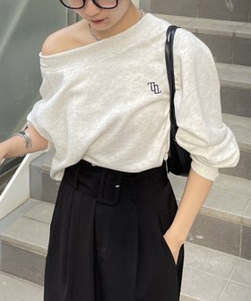 【ゼヴォン/Thevon】のボートネック刺繍ロゴプルオーバー 人気、トレンドファッション・服の通販 founy(ファニー) ファッション Fashion レディースファッション WOMEN トップス・カットソー Tops/Tshirt プルオーバー Pullover 2024年 2024 2024-2025秋冬・A/W Aw/Autumn/Winter/Fw/Fall/2024-2025 スウェット Sweat スラックス Slacks デニム Denim ワンショル One Shoulder ワンポイント One Point 秋 Autumn/Fall |ID:prp329100004571163