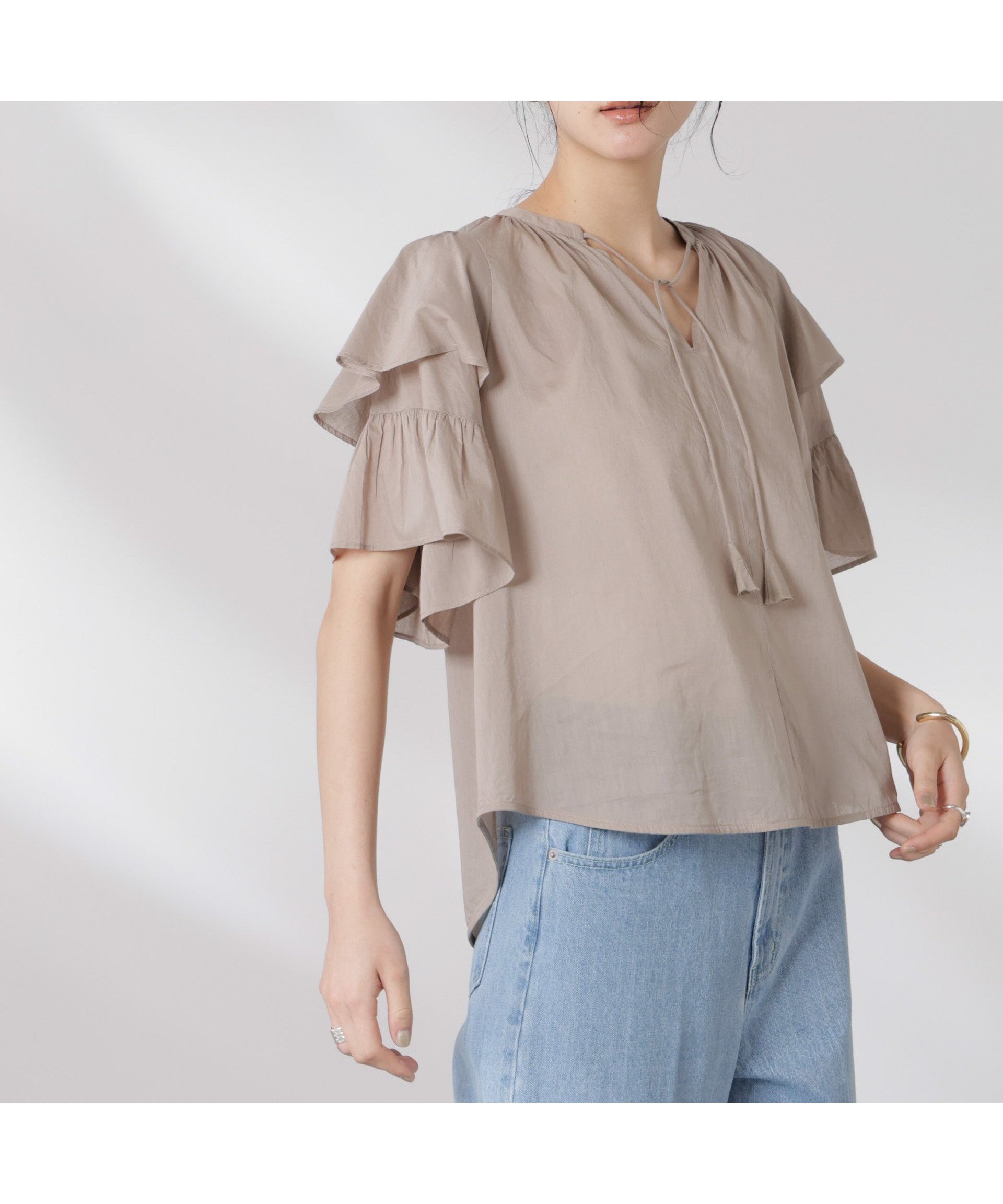 【ナノ ユニバース/nano universe】のmade in india コットンフリルスリーブブラウス インテリア・キッズ・メンズ・レディースファッション・服の通販 founy(ファニー) 　ファッション　Fashion　レディースファッション　WOMEN　トップス・カットソー　Tops/Tshirt　シャツ/ブラウス　Shirts/Blouses　アクセサリー　Accessories　インド　India　ウォッシャブル　Washable　ギャザー　Gather　サンダル　Sandals　デニム　Denim　ネップ　Nep Yarn　パープル　Purple　フェミニン　Feminine　フリル　Frills　プリント　Print　ベーシック　Basic　リボン　Ribbon　リラックス　Relax　おすすめ　Recommend　夏　Summer　2025年　2025　2025春夏・S/S　Ss,Spring/Summer,2025　グレージュ3|ID: prp329100004571255 ipo3291000000032521306