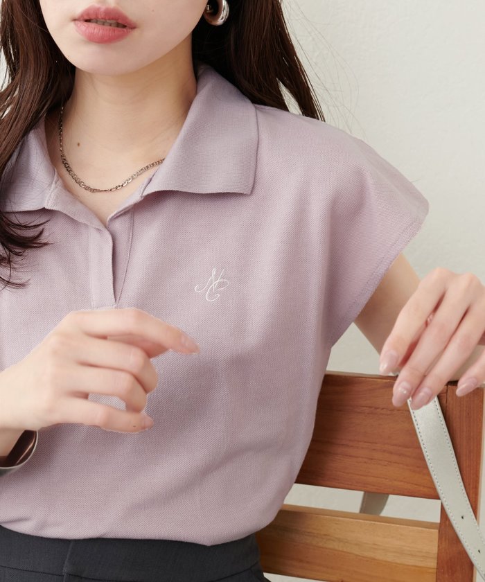 【ナチュラルクチュール/natural couture】の刺繍入りフレンチスリーブポロシャツ インテリア・キッズ・メンズ・レディースファッション・服の通販 founy(ファニー) https://founy.com/ ファッション Fashion レディースファッション Ladies' Fashion Online トップス・カットソー Tops/Tshirt シャツ/ブラウス Shirts/Blouses ポロシャツ Polo Shirts 2025年 2025 2025春夏・S/S Ss,Spring/Summer,2025 インナー Inner カットソー Cut And Sew コンパクト Compact サロペット Overalls シンプル Simple スキッパー Skipper スラックス Slacks スリーブ Sleeve フレア Flare フレンチ French ポケット Pocket ポロシャツ Polo Shirt ワイド Wide |ID: prp329100004571291 ipo3291000000032619622