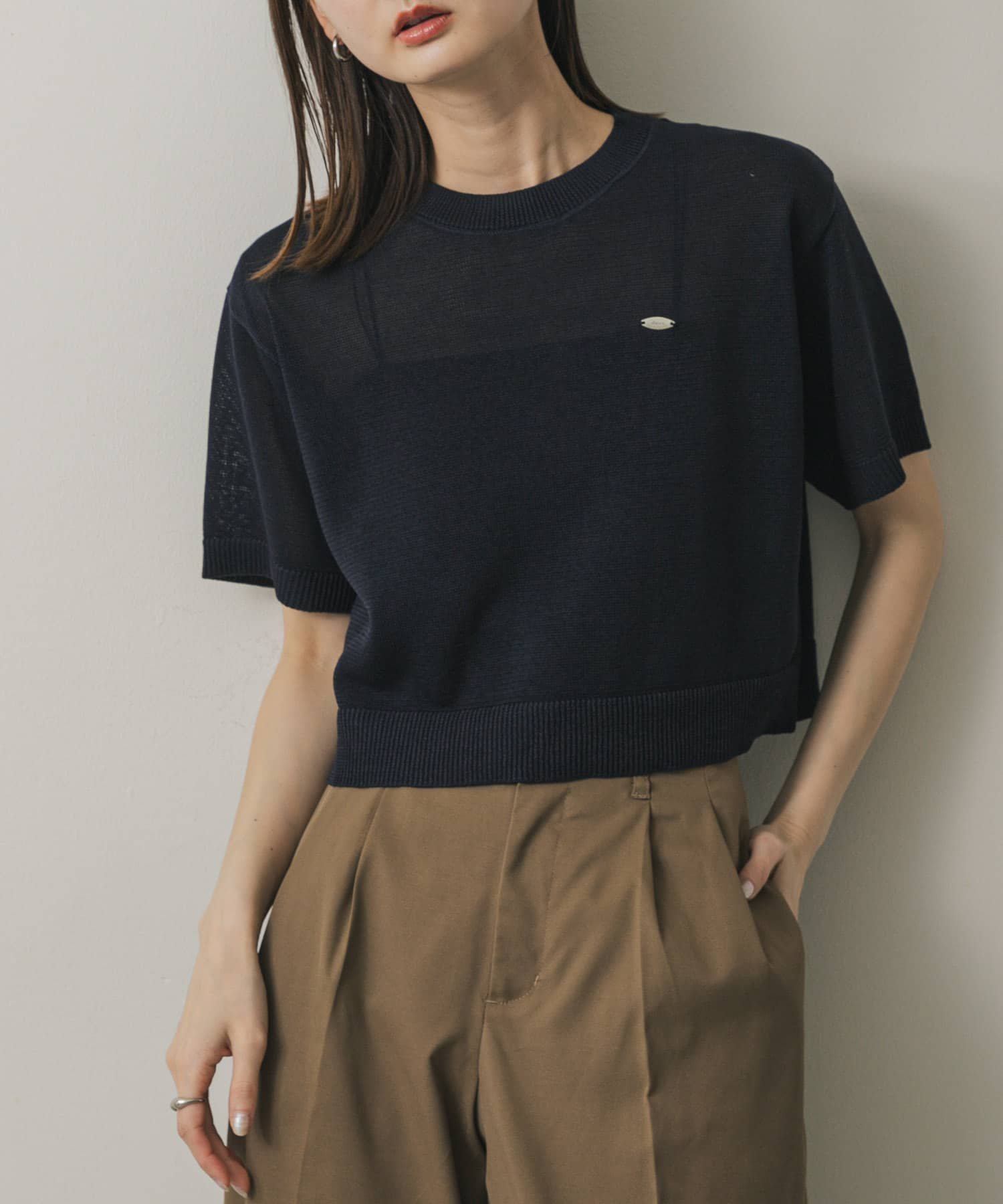 【センスオブプレイス/SENSE OF PLACE by URBAN RESEARCH】のクルーネッククロップドセーター インテリア・キッズ・メンズ・レディースファッション・服の通販 founy(ファニー) 　ファッション　Fashion　レディースファッション　Fashion for Women　2025年　2025　2025春夏・S/S　Spring/Summer 2025 SS25　おすすめ　Recommended / Our Picks　カットソー　Cut and Sewn Top　チャーム　Charm, Pendant　バランス　Balance, Style Balance　リネン　Linen, Linen Fabric　夏　Summer　S/S・春夏　SS, Spring/Summer, Warm Season　NAVY|ID: prp329100004571395 ipo3291000000032745415