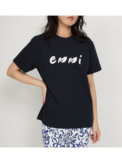 【エミ/emmi】のペイントemmiロゴシャツ インテリア・キッズ・メンズ・レディースファッション・服の通販 founy(ファニー) 　ファッション　Fashion　レディースファッション　Fashion for Women　トップス・カットソー　Cut & Sew Tops　シャツ・ブラウス・オフィスカジュアル　Elegant Blouses & Button-Ups　おすすめ　Recommended / Our Picks　スポーツ　Sports, Activewear　スラックス　Slacks, Dress Pants　デニム　Denim, Jeans Material　プリント　Print, Printed Pattern　吸水　Absorbent, Quick-Dry　夏　Summer　NVY[089]|ID: prp329100004571450 ipo3291000000033636751