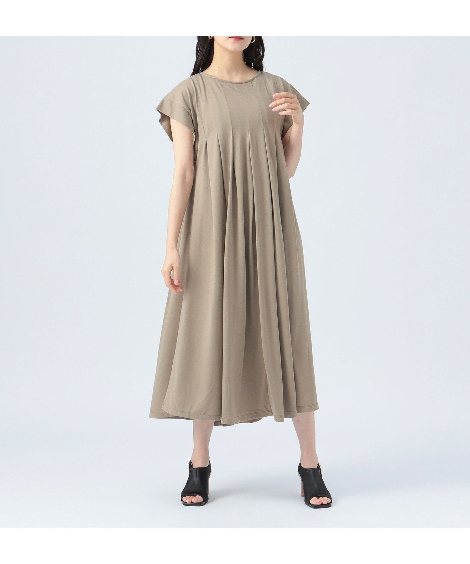 【ビームス ハート/BEAMS HEART】の【洗濯機OK】タック フレア ワンピース 25SS フレンチスリーブ インテリア・キッズ・メンズ・レディースファッション・服の通販 founy(ファニー) 　ファッション　Fashion　レディースファッション　WOMEN　ワンピース　Dress　2025年　2025　2025春夏・S/S　Ss,Spring/Summer,2025　おすすめ　Recommend　エレガント 上品　Elegant　ギャザー　Gather　サンダル　Sandals　スキッパー　Skipper　スニーカー　Sneakers　スリーブ　Sleeve　ティアードワンピース　Tiered Dress　フェミニン　Feminine　フレア　Flare　フレンチ　French　リゾート　Resort　リラックス　Relax　夏　Summer　旅行　Travel　MOCHA|ID: prp329100004572081 ipo3291000000032353599