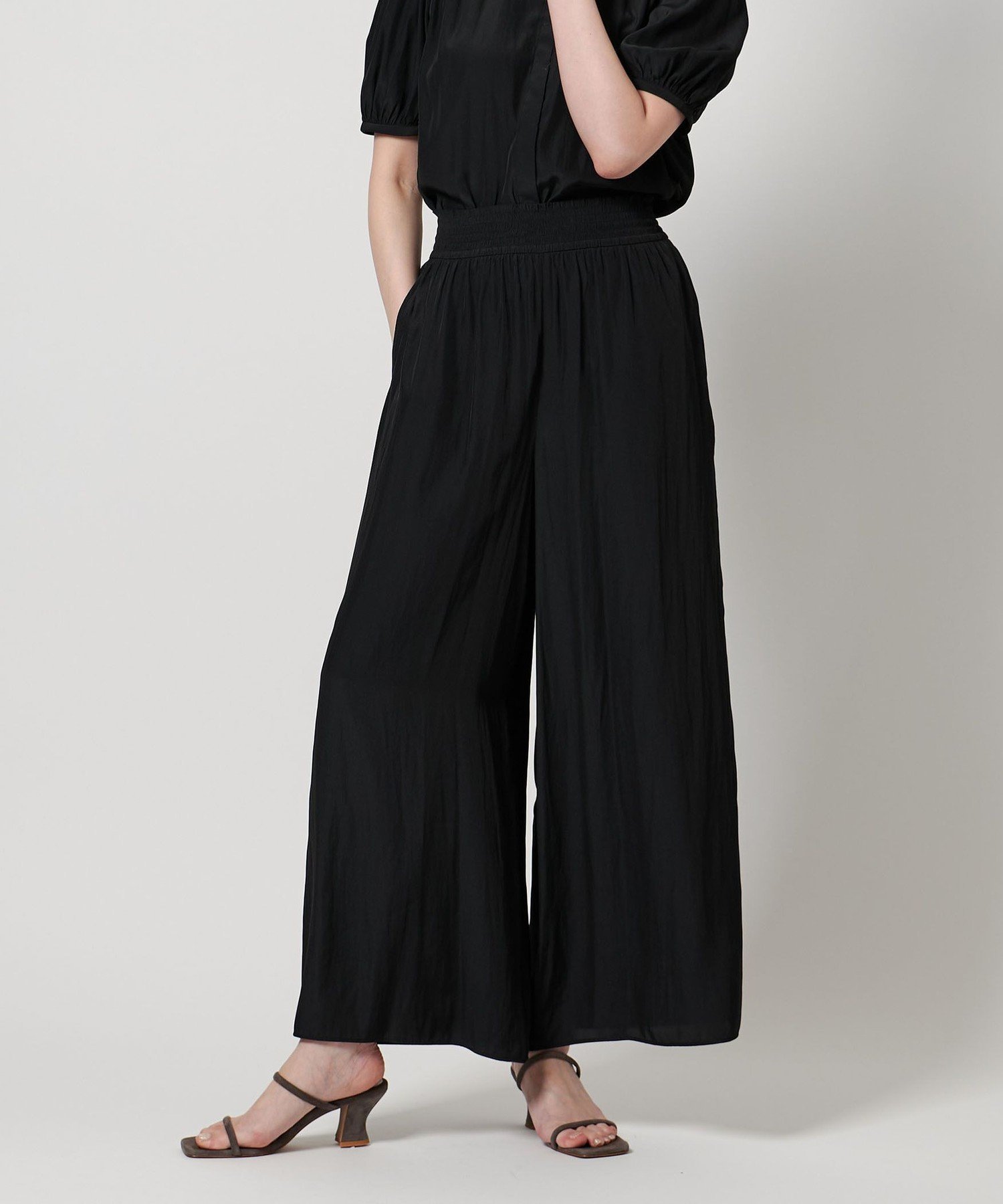 【ユナイテッドアローズ/UNITED ARROWS】のSpiree K/S イージーパンツ インテリア・キッズ・メンズ・レディースファッション・服の通販 founy(ファニー) 　ファッション　Fashion　レディースファッション　WOMEN　パンツ　Pants　おすすめ　Recommend　カットソー　Cut And Sew　ギャザー　Gather　シャーリング　Shirring　セットアップ　Set Up　フィット　Fit　プリント　Print　夏　Summer　無地　Plain Color　BLACK|ID: prp329100004572205 ipo3291000000032354963