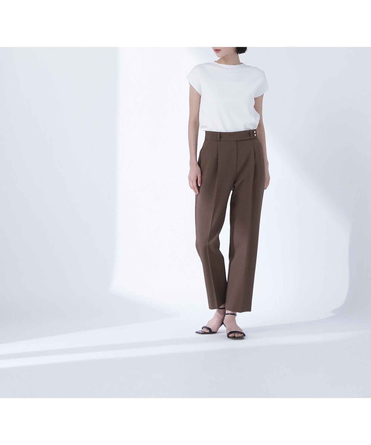 【ナチュラル ビューティー ベーシック/NATURAL BEAUTY BASIC】のメタルポイントテーパードパンツ インテリア・キッズ・メンズ・レディースファッション・服の通販 founy(ファニー) 　ファッション　Fashion　レディースファッション　Ladies' Fashion Online　パンツ　Pants　ツイル　Twill　ベーシック　Basic　ブラウン|ID: prp329100004572215 ipo3291000000032651005