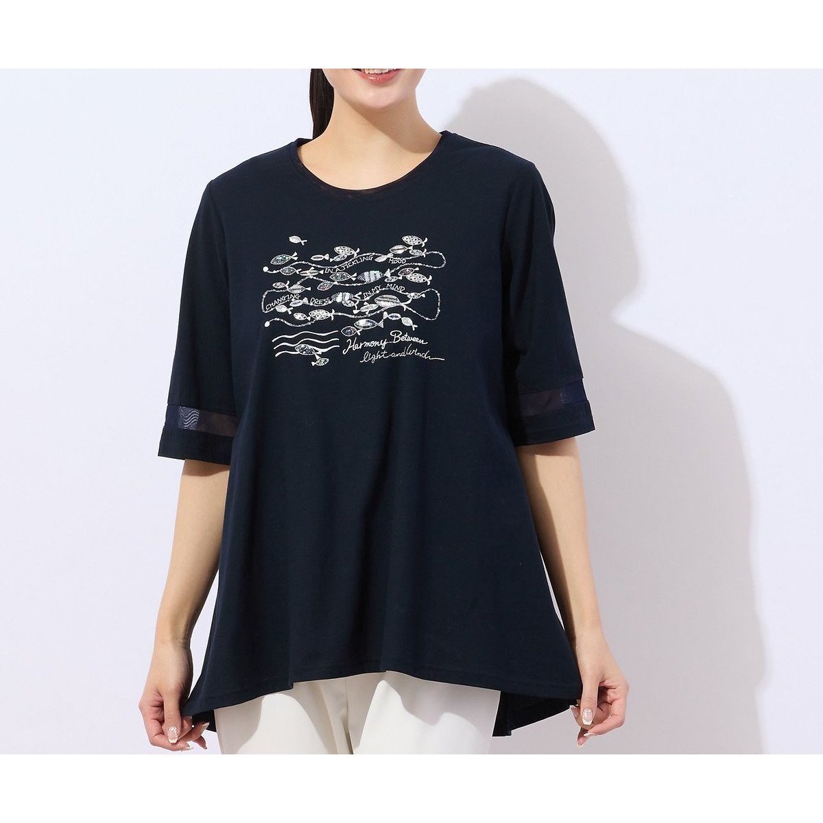 【ミゼール/MISSEL】の【洗える・日本製・綿100%】fish刺繍 フレアカットソー インテリア・キッズ・メンズ・レディースファッション・服の通販 founy(ファニー) 　ファッション　Fashion　レディースファッション　Fashion for Women　トップス・カットソー　Cut & Sew Tops　カットソー・ベーシックTシャツ　Cut-and-Sewn Tops / Stretch Tees & Basics　カットソー　Cut and Sewn Top　スパンコール　Sequins, Sequin Embellishment　チュール　Tulip, Tulip Motif　フレア　Flare, Flared　エレガント 上品　Elegant　夏　Summer　日本製　Made In Japan　洗える　Machine Washable　ダークブルー|ID: prp329100004572619 ipo3291000000033364005