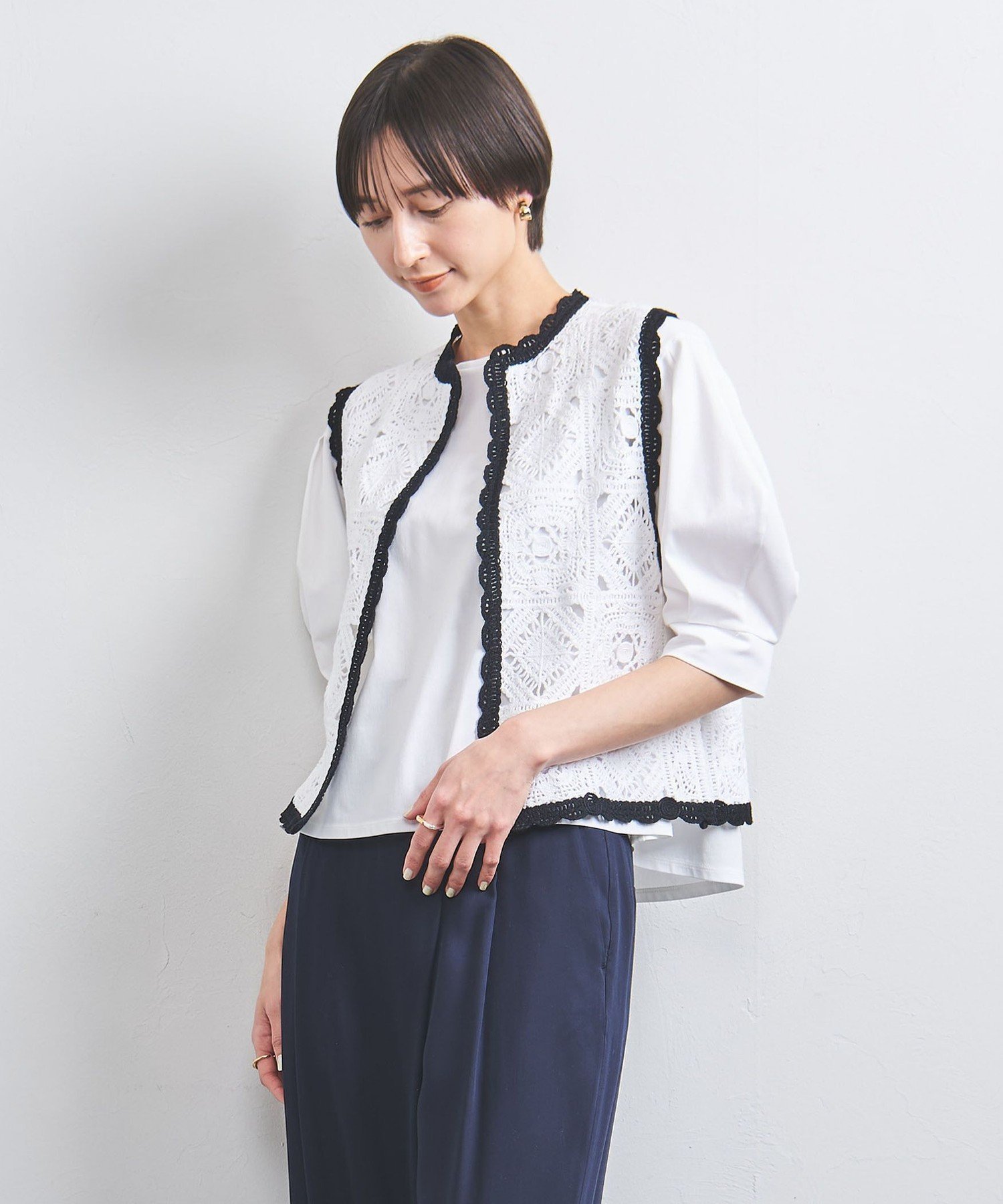 【ユナイテッドアローズ/UNITED ARROWS】のクロッシー エンブロイダリー ニットベスト インテリア・キッズ・メンズ・レディースファッション・服の通販 founy(ファニー) 　ファッション　Fashion　レディースファッション　Fashion for Women　アウター　Coat / Outerwear Collection　トップス・カットソー　Cut & Sew Tops　ニット　Knit Tops & Sweaters　ベスト&ジレ / 重ね着スタイル　Vests & Gilets　おすすめ　Recommended / Our Picks　かぎ針　Crochet　エンブロイダリー　Embroidery Design　コンパクト　Compact, Small Size　ストレート　Straight, Straight Cut　チェーン　Chain, Chain Strap　チュニック　Tunic, Long Top　フレア　Flare, Flared　ベスト　Vest, Waistcoat　OFF WHITE|ID: prp329100004572802 ipo3291000000033074193