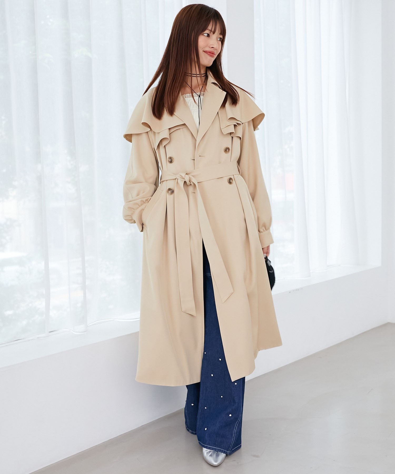 【マジェスティック レゴン/MAJESTIC LEGON】のドレープフリルトレンチコート インテリア・キッズ・メンズ・レディースファッション・服の通販 founy(ファニー) 　ファッション　Fashion　レディースファッション　WOMEN　アウター　Coat Outerwear　コート　Coats　トレンチコート　Trench Coats　おすすめ　Recommend　とろみ　Thickness　ダウン　Down　ヨーク　Yoke　再入荷　Restock/Back In Stock/Re Arrival　ベージュ|ID: prp329100004573466 ipo3291000000032367928