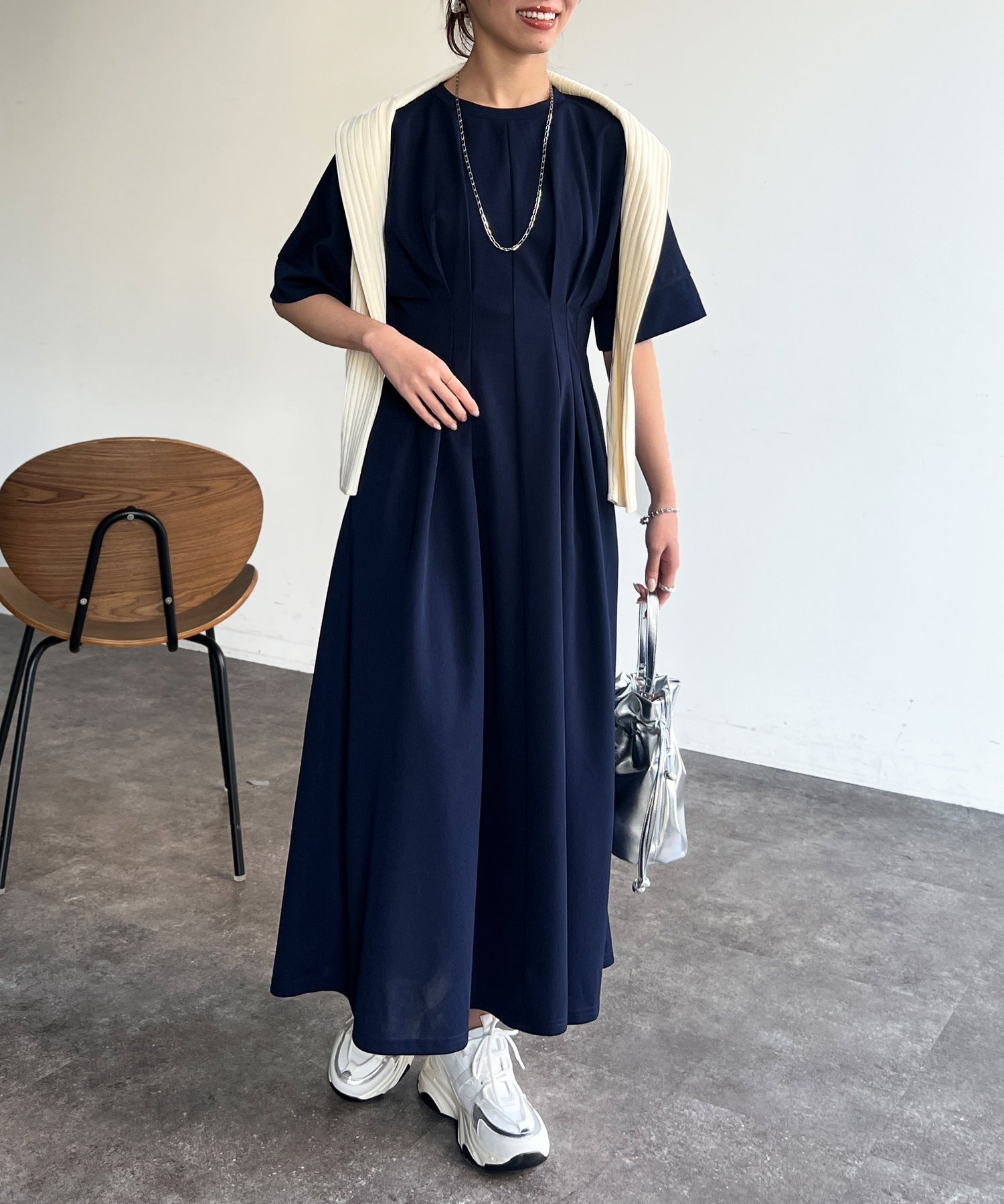 【シェトワ/Chez toi】のウエストタック半袖カットワンピース インテリア・キッズ・メンズ・レディースファッション・服の通販 founy(ファニー) 　ファッション　Fashion　レディースファッション　Ladies' Fashion Online　ワンピース　Dress　シンプル　Simple　タンク　Tank　ネックレス　Necklace　フレア　Flare　半袖　Short Sleeve　リラックス　Relax　プチプライス・低価格　Affordable　おすすめ　Recommend　エレガント 上品　Elegant　ネイビー|ID: prp329100004573517 ipo3291000000032642760