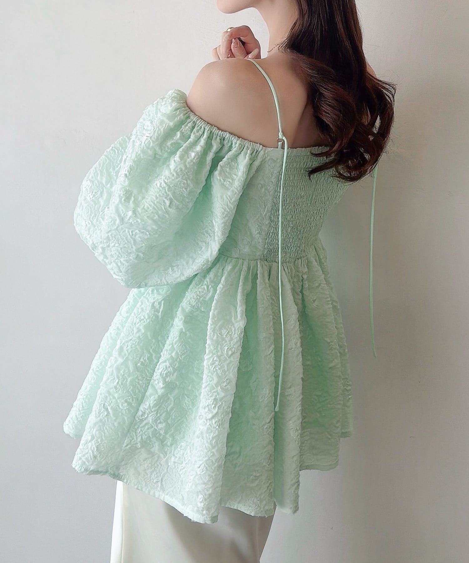 【ジュノア/JUNOAH】のMeiru 2wayオフショルジャガードペプラムトップス インテリア・キッズ・メンズ・レディースファッション・服の通販 founy(ファニー) 　ファッション　Fashion　レディースファッション　Ladies' Fashion Online　トップス・カットソー　Tops/Tshirt　ミント|ID: prp329100004573546 ipo3291000000032468547