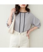 【ナチュラルクチュール/natural couture】のメタルホック付き配色6分袖ブラウス 人気、トレンドファッション・服の通販 founy(ファニー) ファッション Fashion レディースファッション Fashion for Women トップス・カットソー Cut & Sew Tops シャツ・ブラウス・オフィスカジュアル Elegant Blouses & Button-Ups 2025年 2025 2025春夏・S/S Spring/Summer 2025 SS25 スタイリッシュ Stylish, Fashionable スラックス Slacks, Dress Pants パイピング Piping, Trim Design フレア Flare, Flared ポケット Pocket, Pocket Detail メタル Metal, Metal Parts エレガント 上品 Elegant thumbnail グレー|ID: prp329100004573576 ipo3291000000032738008