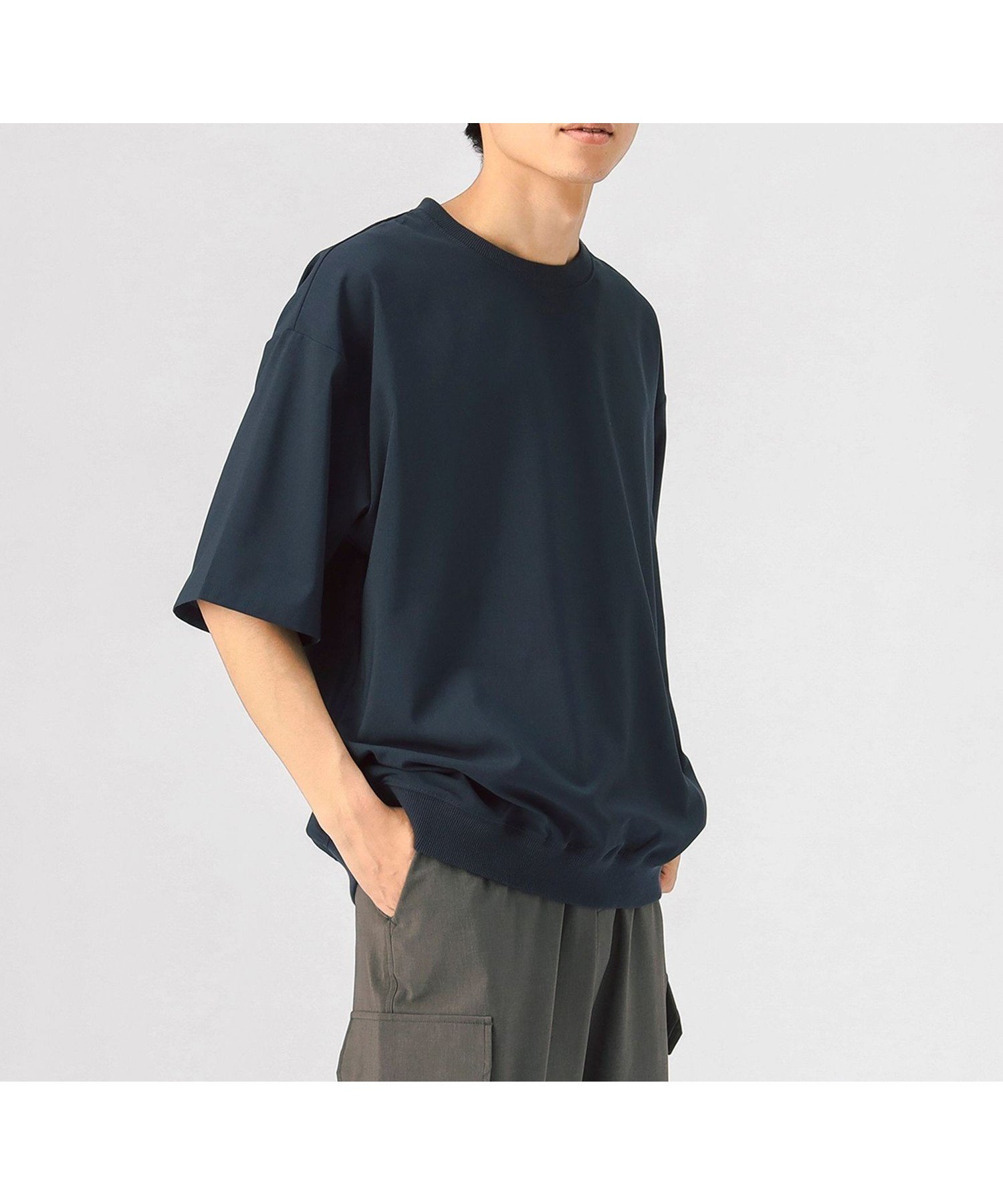 【ビームス ハート/BEAMS HEART】の【吸水速乾/ドライタッチ/ベーシック/定番/シンプル/半袖】ポリエステルトロ ショートスリーブ Tシャツ 25SS インテリア・キッズ・メンズ・レディースファッション・服の通販 founy(ファニー) 　ファッション　Fashion　レディースファッション　WOMEN　トップス・カットソー　Tops/Tshirt　シャツ/ブラウス　Shirts/Blouses　ロング / Tシャツ　T-Shirts　2025年　2025　2025春夏・S/S　Ss,Spring/Summer,2025　ショート　Short　シンプル　Simple　スリーブ　Sleeve　ベーシック　Basic　ポケット　Pocket　ワイド　Wide　半袖　Short Sleeve　吸水　Water Absorption　夏　Summer　定番　Standard　春　Spring　S/S・春夏　Ss・Spring/Summer　NAVY|ID: prp329100004573615 ipo3291000000032371685