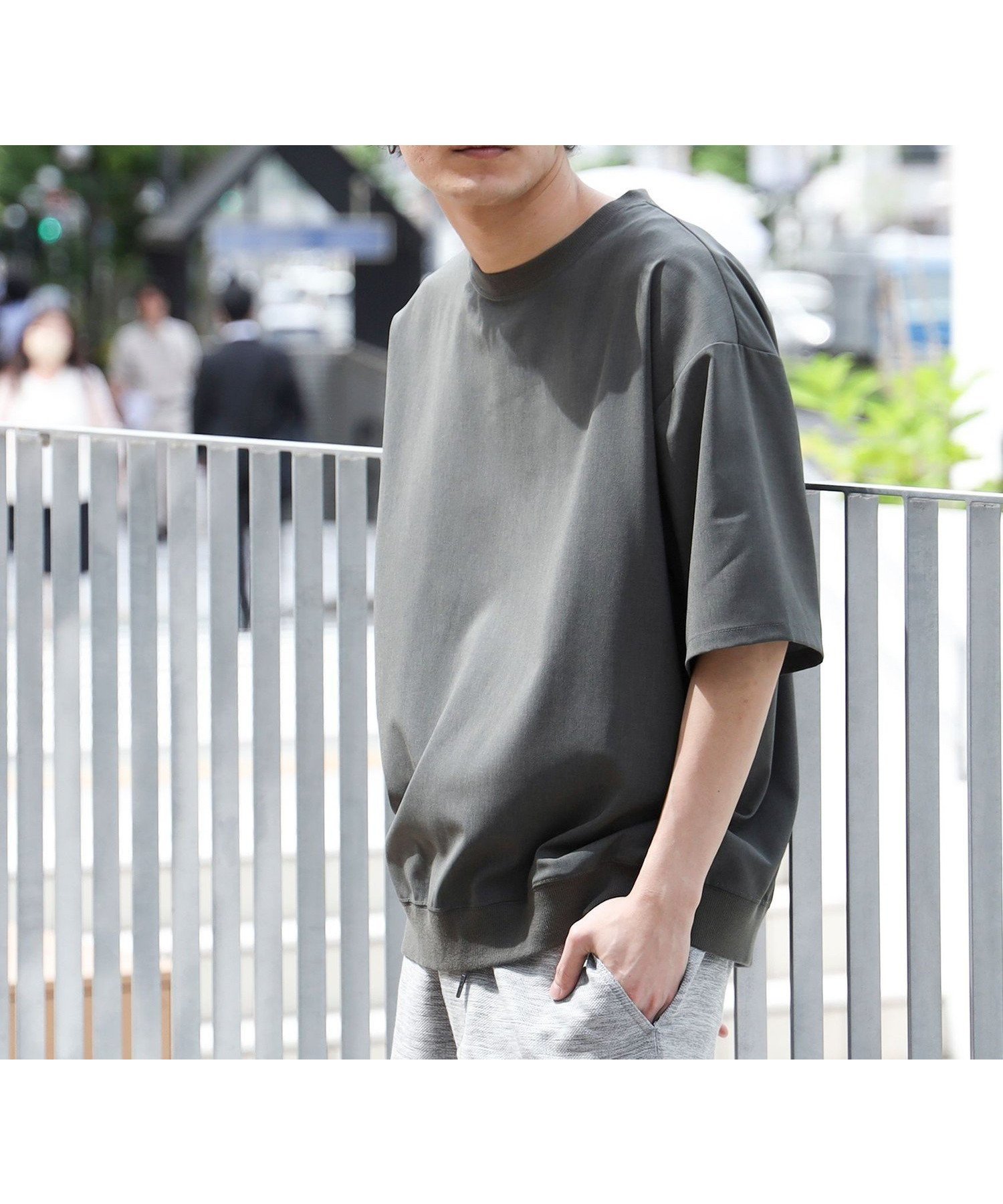 【ビームス ハート/BEAMS HEART】の【吸水速乾/ドライタッチ/ベーシック/定番/シンプル/半袖】ポリエステルトロ ショートスリーブ Tシャツ 25SS インテリア・キッズ・メンズ・レディースファッション・服の通販 founy(ファニー) 　ファッション　Fashion　レディースファッション　WOMEN　トップス・カットソー　Tops/Tshirt　シャツ/ブラウス　Shirts/Blouses　ロング / Tシャツ　T-Shirts　2025年　2025　2025春夏・S/S　Ss,Spring/Summer,2025　ショート　Short　シンプル　Simple　スリーブ　Sleeve　ベーシック　Basic　ポケット　Pocket　ワイド　Wide　半袖　Short Sleeve　吸水　Water Absorption　夏　Summer　定番　Standard　春　Spring　S/S・春夏　Ss・Spring/Summer　OLIVE2|ID: prp329100004573615 ipo3291000000032371687