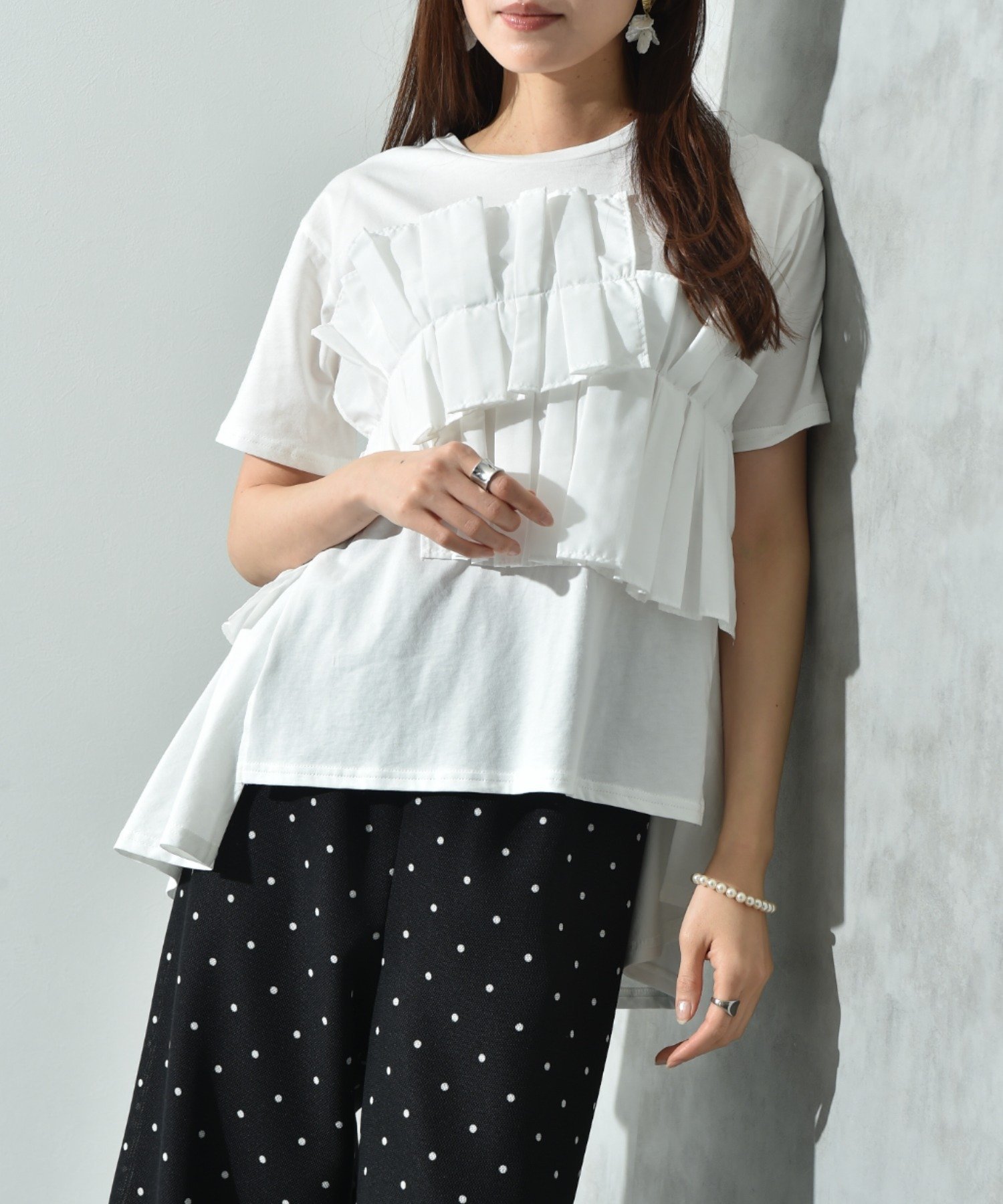 【インタープラネット/INTERPLANET】のTCブロードアシメフリルTシャツ 人気、トレンドファッション・服の通販 founy(ファニー) 　ファッション　Fashion　レディースファッション　Fashion for Women　トップス・カットソー　Cut & Sew Tops　シャツ・ブラウス・オフィスカジュアル　Elegant Blouses & Button-Ups　ロングTシャツ・Tシャツ　Longline T-Shirts & Tees　おすすめ　Recommended / Our Picks　ドッキング　Docking, Mixed Material　フリル　Frill, Ruffle　ベーシック　Basic, Essential　人気　Popular, Best Seller　今季　This Season, Current Season　切替　Switching, Contrast Panel　 other-1|ID: prp329100004573715 ipo3291000000033562262