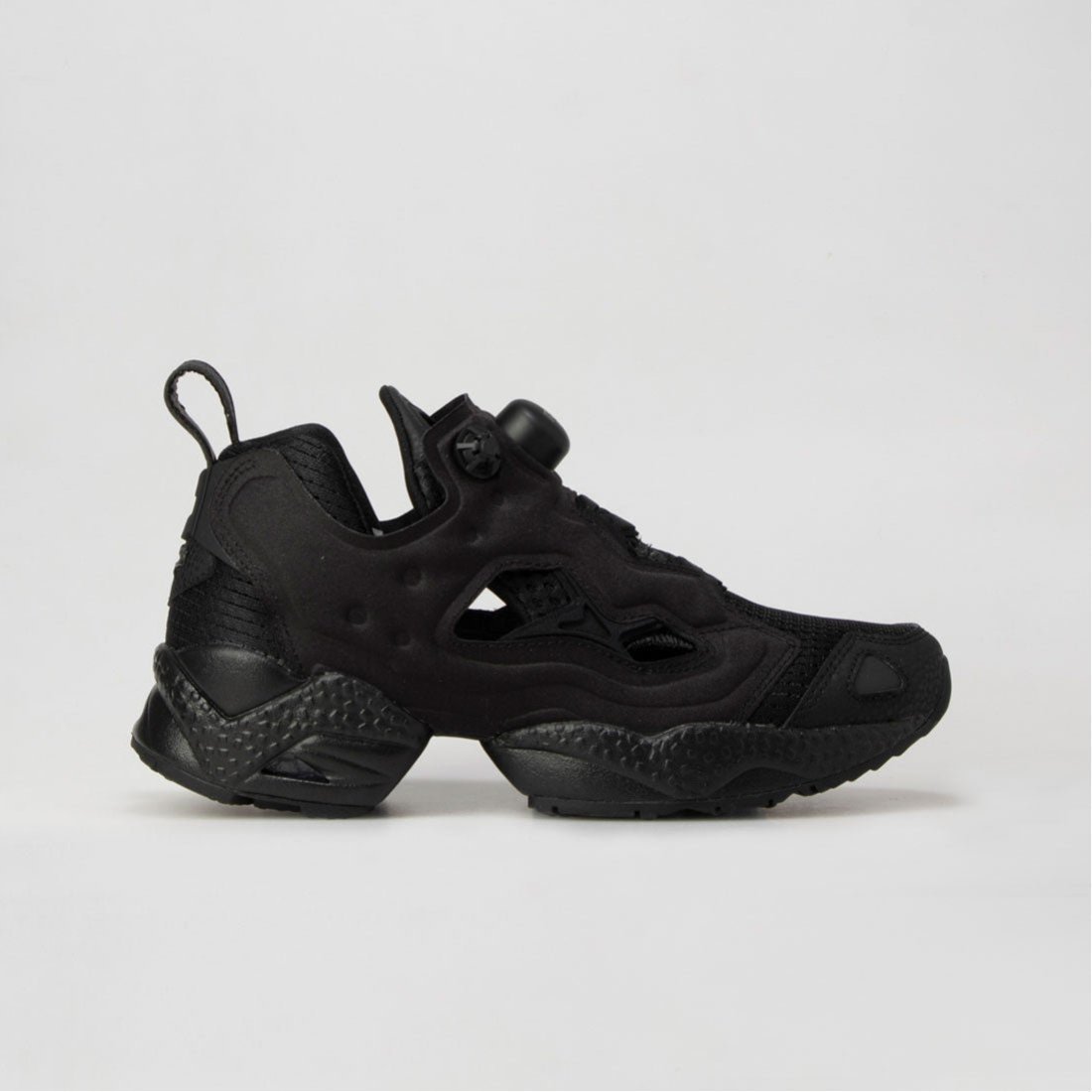 【リーボック/Reebok】のインスタポンプフューリー 95 / INSTAPUMP FURY 95 インテリア・キッズ・メンズ・レディースファッション・服の通販 founy(ファニー) 　ファッション　Fashion　レディースファッション　WOMEN　スニーカー　Sneakers　フィット　Fit　プレート　Plate　ライニング　Lining　リメイク　Remake　ブラック_ID7561|ID: prp329100004573741 ipo3291000000032517325