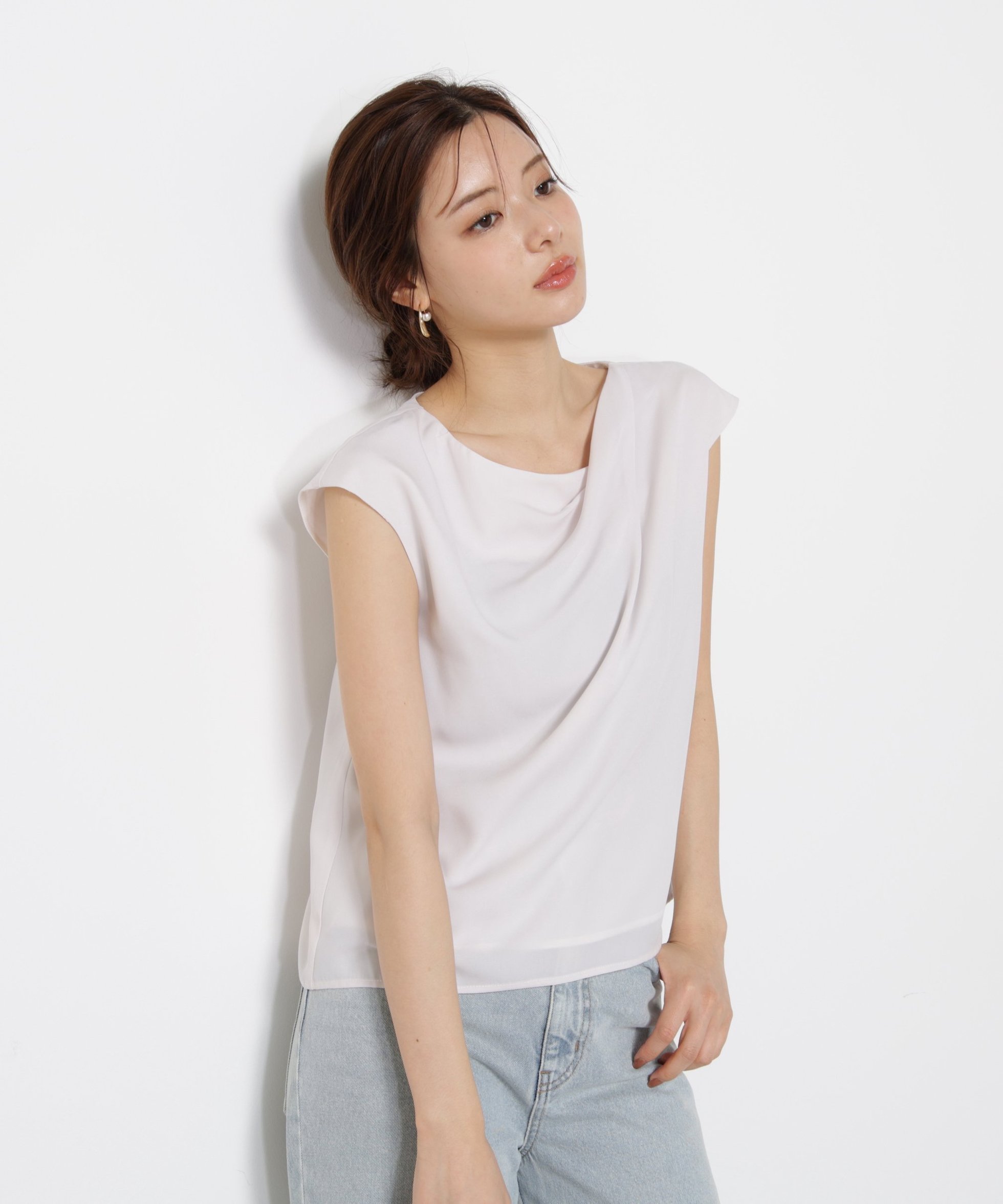 【プロポーション ボディドレッシング/PROPORTION BODY DRESSING】のニュアンスネックフレンチスリーブブラウス インテリア・キッズ・メンズ・レディースファッション・服の通販 founy(ファニー) 　ファッション　Fashion　レディースファッション　Fashion for Women　トップス・カットソー　Cut & Sew Tops　シャツ・ブラウス・オフィスカジュアル　Elegant Blouses & Button-Ups　アシンメトリー　Asymmetrical Style　シフォン　Chiffon, Lightweight Fabric　スリーブ　Sleeve, Long Sleeve / Short Sleeve　パール　Pearl, Pearl Accent　フレンチ　French, French Style　アイボリー2|ID: prp329100004573815 ipo3291000000033201011