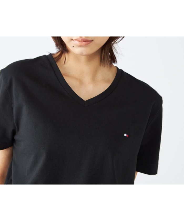 【トミーヒルフィガー/TOMMY HILFIGER / MEN】の【オンライン限定】トミーヒルフィガー ワンポイントロゴVネックオーバーサイズTシャツ インテリア・キッズ・メンズ・レディースファッション・服の通販 founy(ファニー) https://founy.com/ ファッション Fashion メンズファッション Fashion for Men アメリカン American Style クラシック Classic, Timeless Style シンプル Simple, Minimal ストレッチ Stretch, Stretchy Fabric スマート Smart, Elegant スラックス Slacks, Dress Pants デニム Denim, Jeans Material 人気 Popular, Best Seller フィット Fit, Slim Fit モダン Modern, Contemporary ワンポイント One Point, Statement Accent ゴルフ Golf |ID: prp329100004573837 ipo3291000000032973584