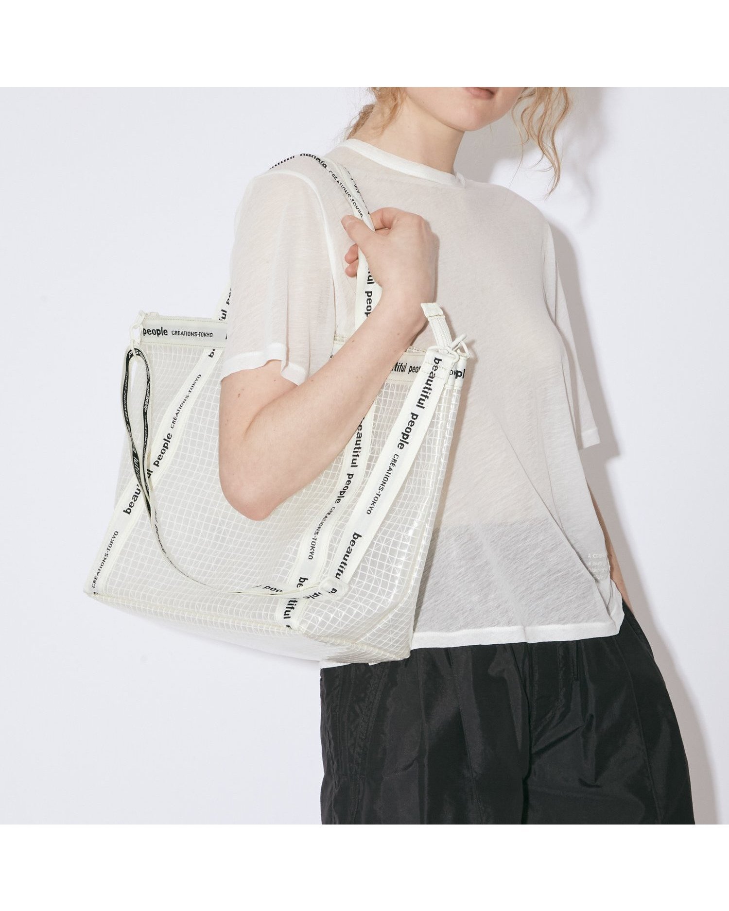 【ビューティフル ピープル/beautiful people】のplaid vinyl logo tape bag L 人気、トレンドファッション・服の通販 founy(ファニー) 　ファッション　Fashion　レディースファッション　WOMEN　ショルダー　Shoulder　ポケット　Pocket　 other-1|ID: prp329100004574243 ipo3291000000032381145