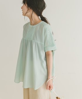 【アイテムズアーバンリサーチ/ITEMS URBAN RESEARCH】のピンタックレースブラウス 人気、トレンドファッション・服の通販 founy(ファニー) ファッション Fashion レディースファッション Fashion for Women トップス・カットソー Cut & Sew Tops シャツ・ブラウス・オフィスカジュアル Elegant Blouses & Button-Ups 2025年 2025 2025春夏・S/S Spring/Summer 2025 SS25 レース Lace, Lace Fabric エレガント 上品 Elegant 夏 Summer S/S・春夏 SS, Spring/Summer, Warm Season |ID:prp329100004574269