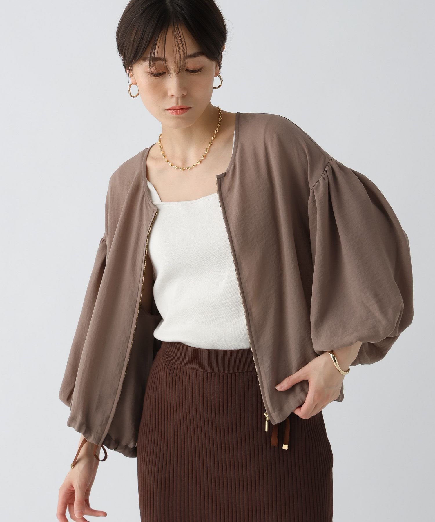 【エルーラ/Elura】のサラサラサマーブルゾン / 451131 インテリア・キッズ・メンズ・レディースファッション・服の通販 founy(ファニー) 　ファッション　Fashion　レディースファッション　Fashion for Women　アウター　Coat / Outerwear Collection　ブルゾンジャケット・スポーティアウター　Blouson Jackets　ジョーゼット　Georgette, Semi-Sheer Fabric　スラックス　Slacks, Dress Pants　スリーブ　Sleeve, Long Sleeve / Short Sleeve　タンク　Tank Top, Sleeveless Top　デニム　Denim, Jeans Material　バランス　Balance, Style Balance　バルーン　Balloon, Balloon Silhouette　フェミニン　Feminine, Girly　ブルゾン　Blouson, Bomber Jacket　ワイド　Wide, Wide Fit　ヴィンテージ　Vintage Style　エレガント 上品　Elegant　ブラウン|ID: prp329100004574339 ipo3291000000032382239
