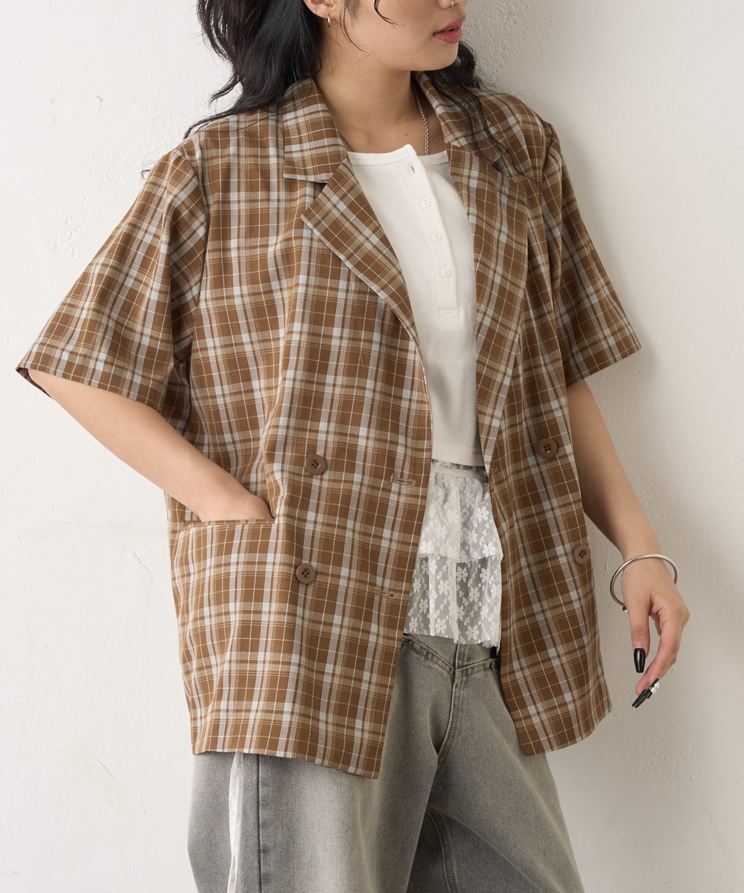 【パルグループ/PAL GROUP】の【WHO S WHO gallery】テーラード半袖ダブルジャケット インテリア・キッズ・メンズ・レディースファッション・服の通販 founy(ファニー) 　ファッション　Fashion　レディースファッション　Fashion for Women　アウター　Coat / Outerwear Collection　レディースジャケット・軽アウター　Jackets　シンプル　Simple, Minimal　ジャケット　Jacket, Outerwear　ダブル　Double, Double-Breasted　チェック　Check, Plaid, Tartan　テーラード　Tailored, Tailored Fit　半袖　Short Sleeve, Half Sleeve　夏　Summer　定番　Standard, Basic Item　春　Spring　S/S・春夏　SS, Spring/Summer, Warm Season　ブラウン|ID: prp329100004574366 ipo3291000000032711247