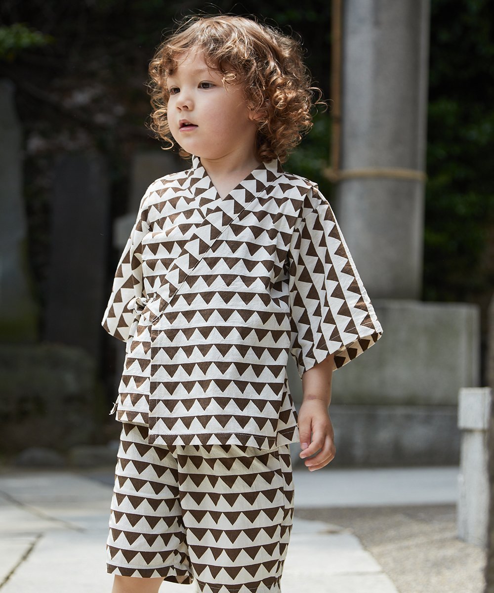 【リジェール/riziere / KIDS】の【リンクコーデ】選べる2柄キッズ甚平 インテリア・キッズ・メンズ・レディースファッション・服の通販 founy(ファニー) 　ファッション　Fashion　キッズファッション　Fashion for Kids　おすすめ　Recommended / Our Picks　ウェーブ　Wavy Pattern　シンプル　Simple, Minimal　セパレート　Separate, Two-Piece　トライアングル　Triangle, Triangular Shape　ベビー　Baby, Babywear　夏　Summer　COFFEEBROWN|ID: prp329100004574434 ipo3291000000032726761