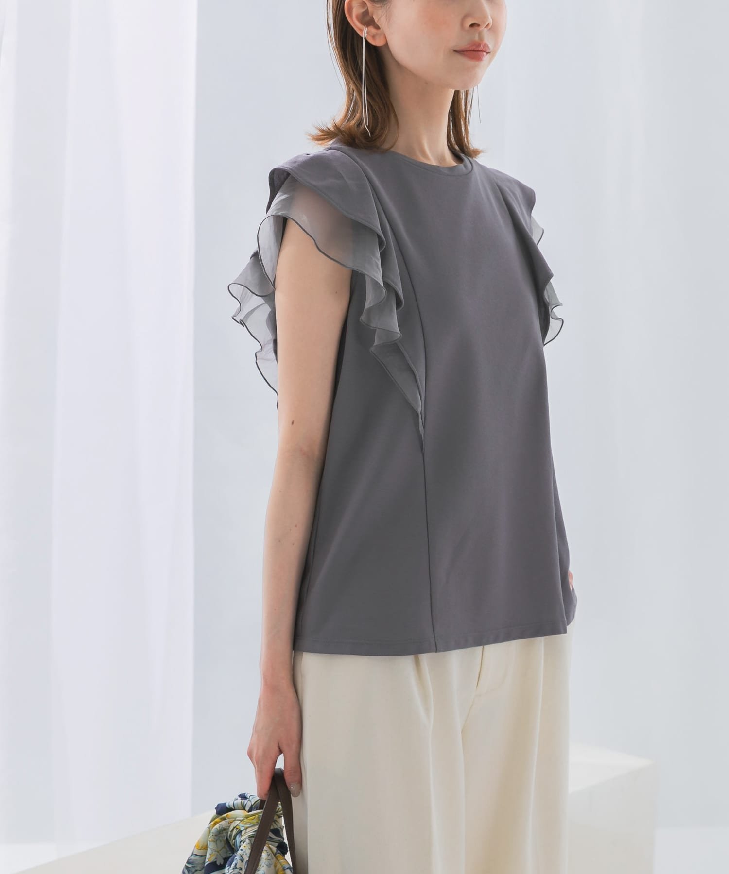 【アーバンリサーチ ロッソ/URBAN RESEARCH ROSSO】のシアードッキングフリルスリーブTシャツ インテリア・キッズ・メンズ・レディースファッション・服の通販 founy(ファニー) 　ファッション　Fashion　レディースファッション　Fashion for Women　トップス・カットソー　Cut & Sew Tops　シャツ・ブラウス・オフィスカジュアル　Elegant Blouses & Button-Ups　ロングTシャツ・Tシャツ　Longline T-Shirts & Tees　2025年　2025　2025春夏・S/S　Spring/Summer 2025 SS25　サロペット　Overalls, Salopette　シアー　Sheer, See-Through　スリーブ　Sleeve, Long Sleeve / Short Sleeve　ドッキング　Docking, Mixed Material　フリル　Frill, Ruffle　フレンチ　French, French Style　夏　Summer　S/S・春夏　SS, Spring/Summer, Warm Season　GRAY|ID: prp329100004574512 ipo3291000000033071679