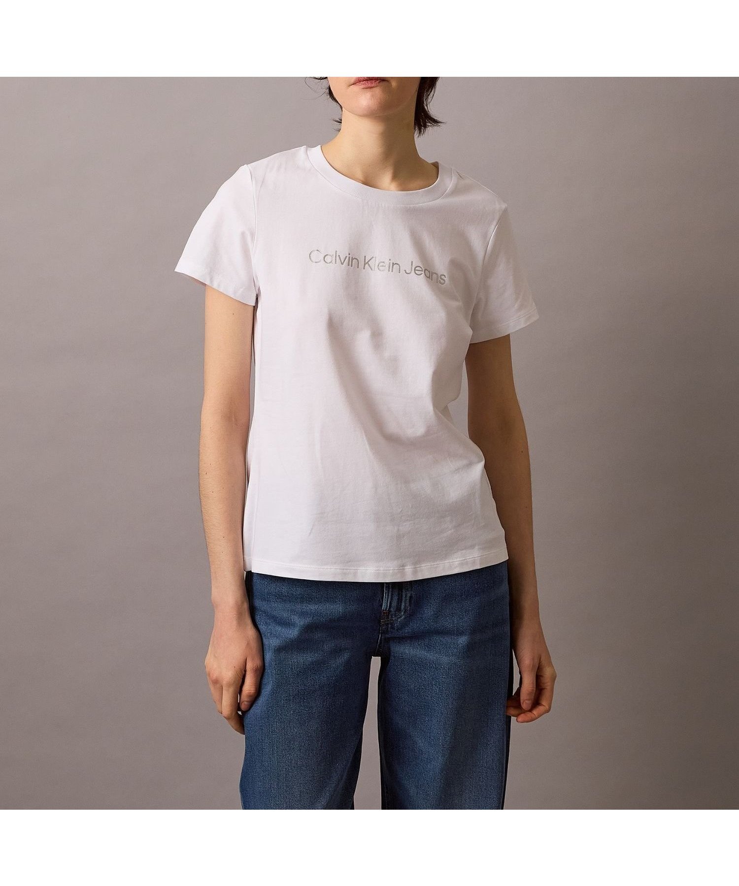 【カルバンクライン/Calvin Klein】のCalvin Klein Jeans/【公式ショップ】 カルバンクライン ロゴ スリム Tシャツ Calvin Klein Jeans 47AB807 インテリア・キッズ・メンズ・レディースファッション・服の通販 founy(ファニー) 　ファッション　Fashion　レディースファッション　Ladies' Fashion Online　トップス・カットソー　Tops/Tshirt　シャツ/ブラウス　Shirts/Blouses　ロング / Tシャツ　T-Shirts　インナー　Inner　ショート　Short　スタイリッシュ　Stylish　スリム　Slim　スリーブ　Sleeve　Brilliant White|ID: prp329100004574624 ipo3291000000032626292