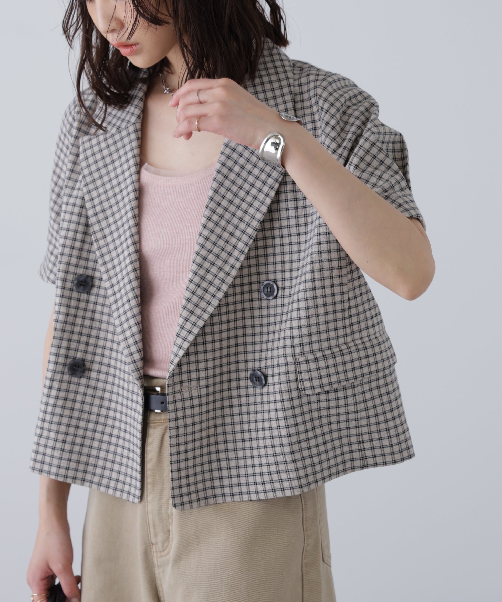 【フリーズマート/FREE'S MART】の袖コクーンダブルブレストハーフジャケット インテリア・キッズ・メンズ・レディースファッション・服の通販 founy(ファニー) 　ファッション　Fashion　レディースファッション　WOMEN　アウター　Coat Outerwear　ジャケット　Jackets　おすすめ　Recommend　ジャケット　Jacket　スリーブ　Sleeve　チェック　Check　ティアードスカート　Tiered Skirt　ベーシック　Basic　マキシ　Maxi　半袖　Short Sleeve　ベージュベース1|ID: prp329100004574675 ipo3291000000032385860