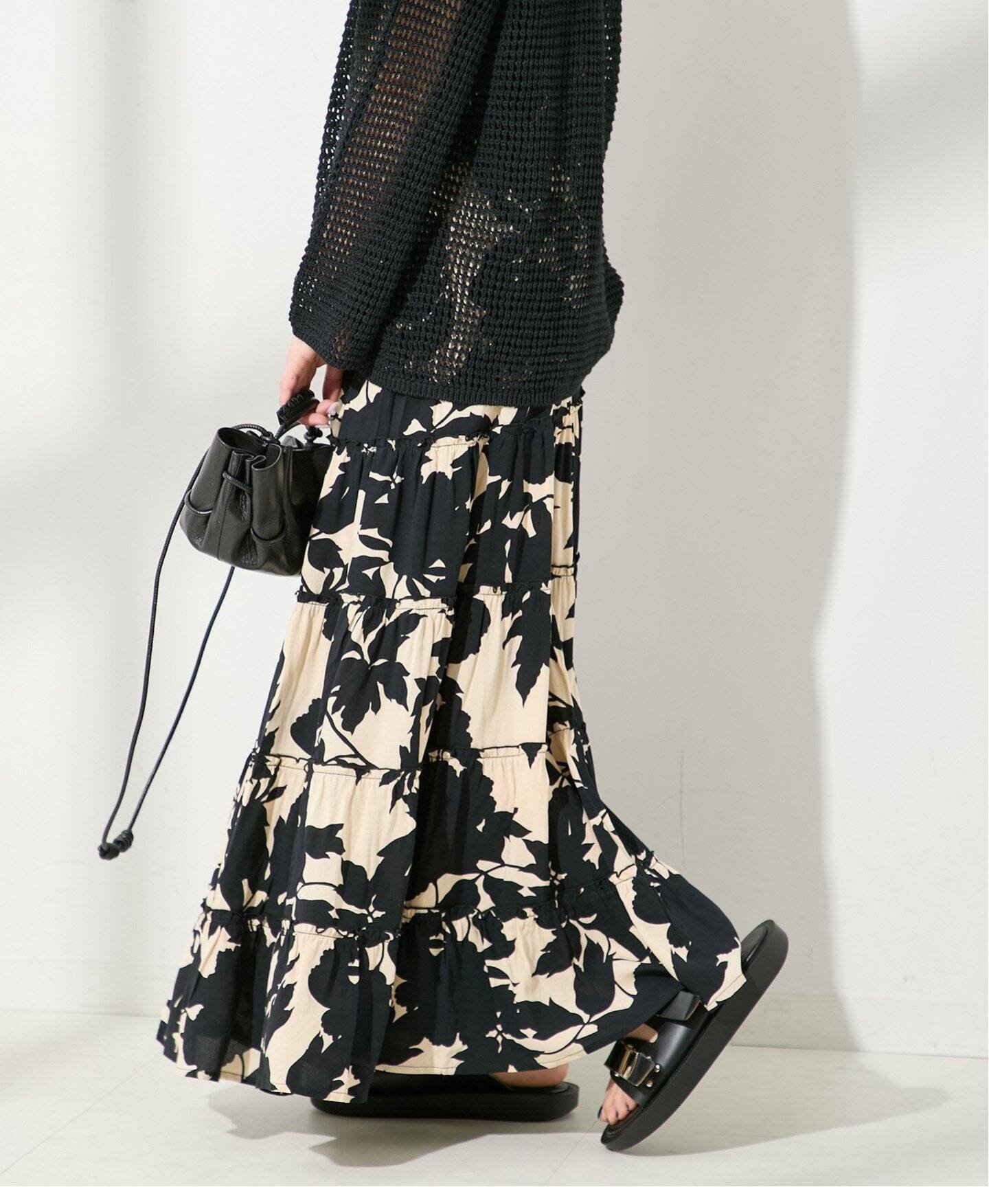 【ジャーナルスタンダード レサージュ/journal standard L'essage】の《追加 》《別注》【LUSANA / ルサーナ】RUFFLE TIRED MAXI SKIRT スカート インテリア・キッズ・メンズ・レディースファッション・服の通販 founy(ファニー) 　ファッション　Fashion　レディースファッション　WOMEN　スカート　Skirt　2025年　2025　2025春夏・S/S　Ss,Spring/Summer,2025　別注　Special Order　ナチュラル A|ID: prp329100004574815 ipo3291000000032387151