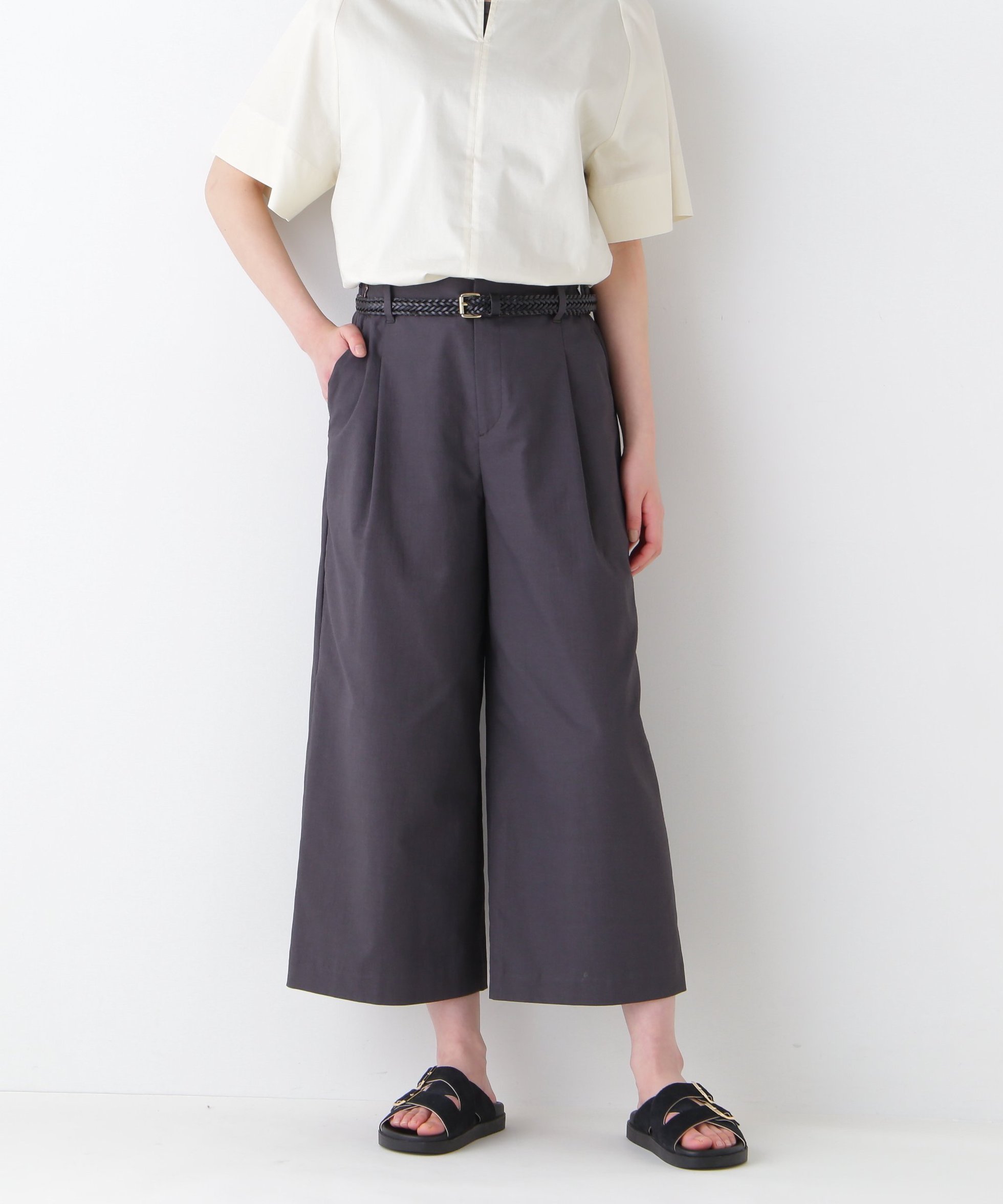 【ヒューマンウーマン/HUMAN WOMAN】のクールマックス混ガウチョパンツ インテリア・キッズ・メンズ・レディースファッション・服の通販 founy(ファニー) 　ファッション　Fashion　レディースファッション　Fashion for Women　パンツ　Pants & Trousers　おすすめ　Recommended / Our Picks　オックス　Oxford Fabric　ガウチョパンツ　Gaucho Pants, Culottes　クール　Cool, Chic　セットアップ　Set-Up, Coordinated Outfit　ワイド　Wide, Wide Fit　定番　Standard, Basic Item　チャコール1|ID: prp329100004575052 ipo3291000000032715238