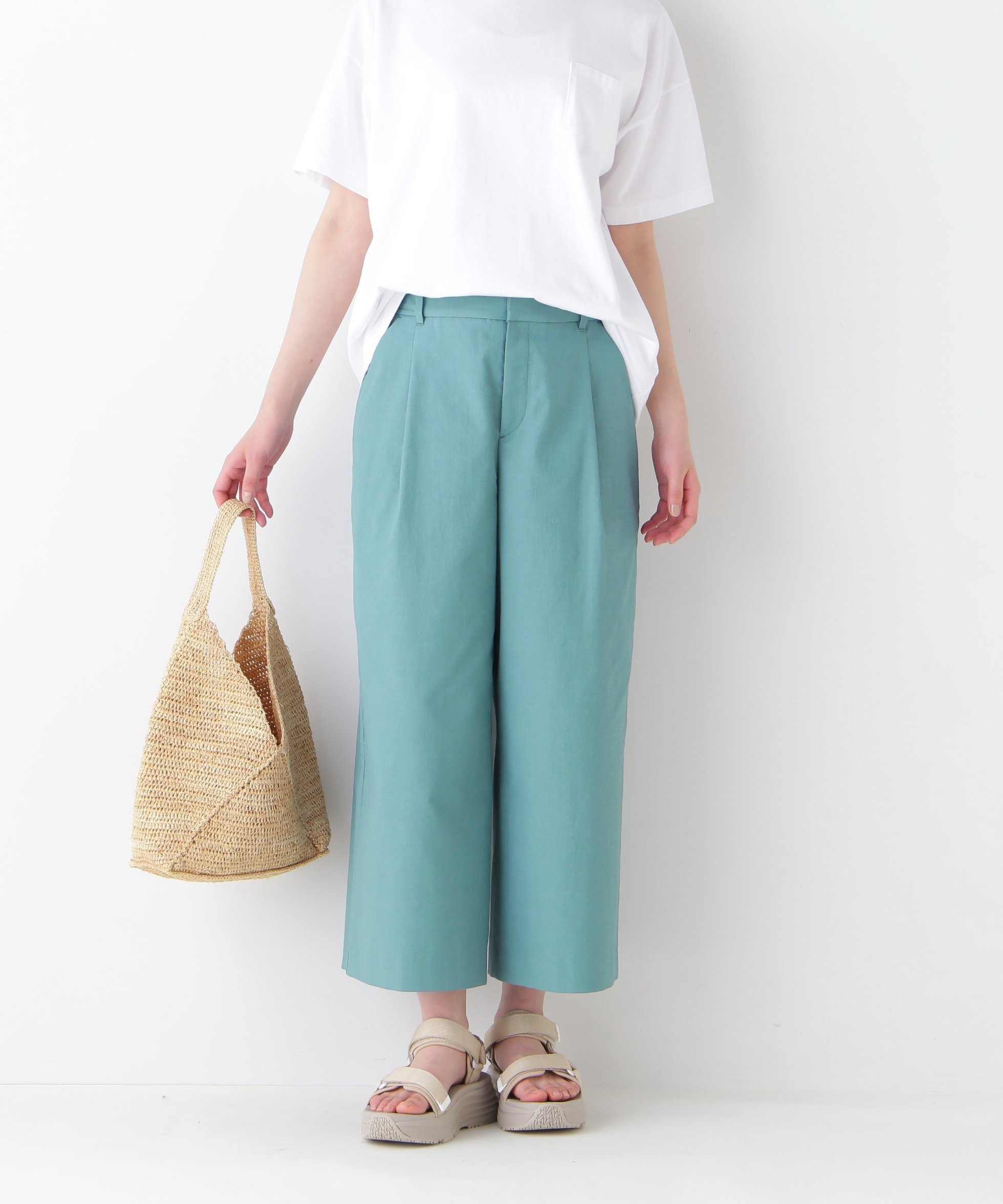 【ヒューマンウーマン/HUMAN WOMAN】のクールマックス混ガウチョパンツ インテリア・キッズ・メンズ・レディースファッション・服の通販 founy(ファニー) 　ファッション　Fashion　レディースファッション　Fashion for Women　パンツ　Pants & Trousers　おすすめ　Recommended / Our Picks　オックス　Oxford Fabric　ガウチョパンツ　Gaucho Pants, Culottes　クール　Cool, Chic　セットアップ　Set-Up, Coordinated Outfit　ワイド　Wide, Wide Fit　定番　Standard, Basic Item　グリーン|ID: prp329100004575052 ipo3291000000032715239