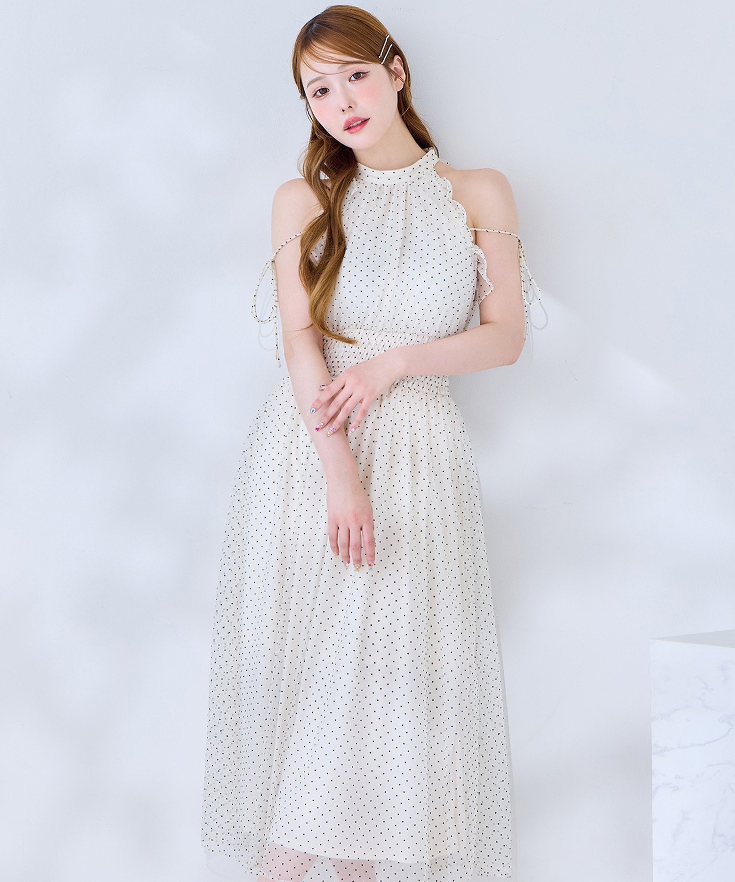 【ナイスクラップ/NICE CLAUP】の【Fluffy Romance collection】アメスリロングワンピース インテリア・キッズ・メンズ・レディースファッション・服の通販 founy(ファニー) 　ファッション　Fashion　レディースファッション　Ladies' Fashion Online　ワンピース　Dress　2025年　2025　2025春夏・S/S　Ss,Spring/Summer,2025　おすすめ　Recommend　ガーリー　Girly　サンダル　Sandals　シャーリング　Shirring　シューズ　Shoes　バレエ　Ballet　フィット　Fit　フェミニン　Feminine　フリル　Frills　リボン　Ribbon　ロング　Long　夏　Summer　ホワイト系その他|ID: prp329100004575072 ipo3291000000032564884