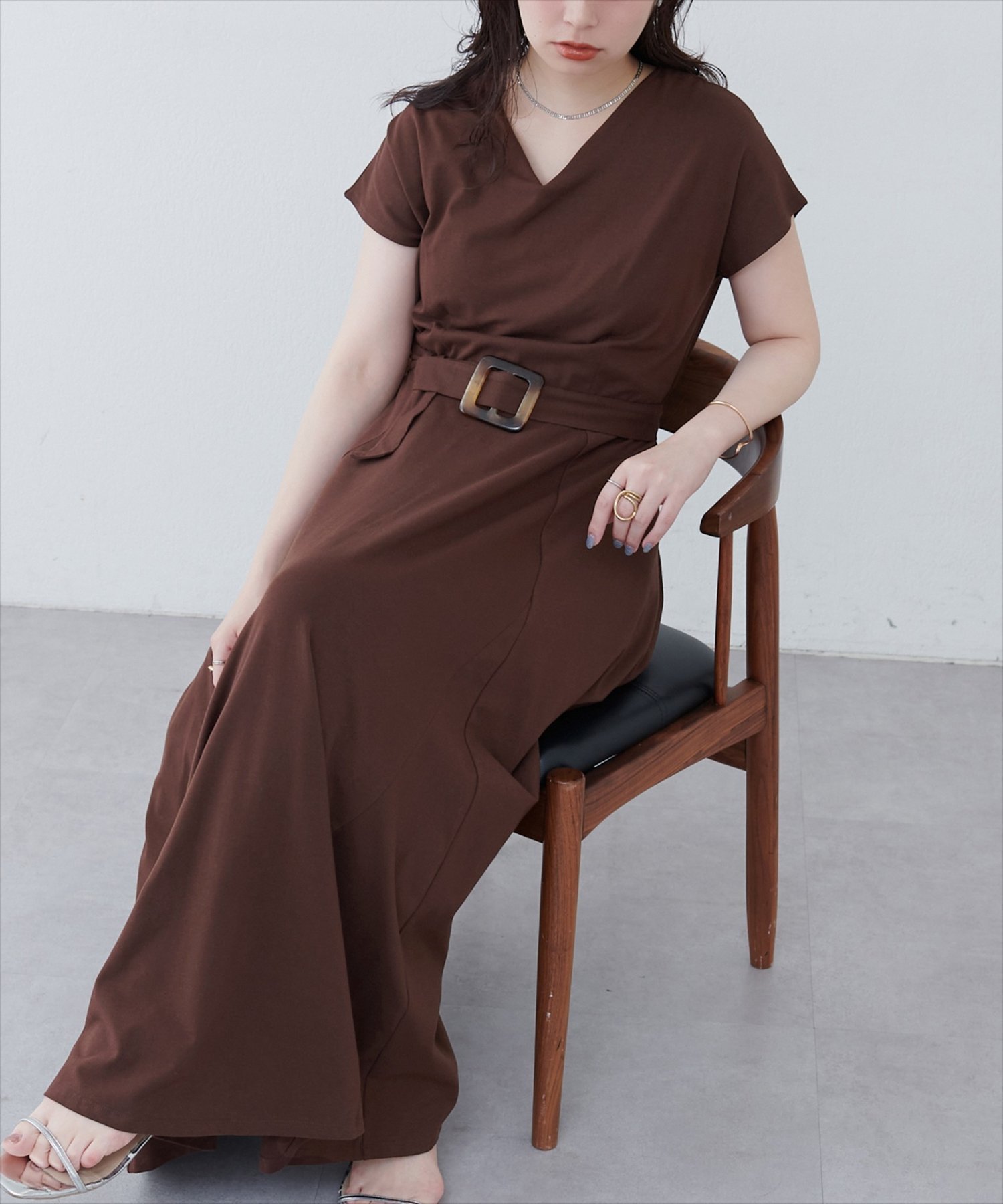 【ナチュラルクチュール/natural couture】の【sherbet line】Vネックカットソーワンピース インテリア・キッズ・メンズ・レディースファッション・服の通販 founy(ファニー) 　ファッション　Fashion　レディースファッション　Fashion for Women　ワンピース　Dresses　インナー　Innerwear　カットソー　Cut and Sewn Top　サンダル　Sandals, Summer Shoes　ジャケット　Jacket, Outerwear　スニーカー　Sneakers, Trainers　ダウン　Down, Puffer　フレア　Flare, Flared　ポケット　Pocket, Pocket Detail　リゾート　Resort, Vacation Style　おすすめ　Recommended / Our Picks　夏　Summer　2025年　2025　2025春夏・S/S　Spring/Summer 2025 SS25　ブラウン|ID: prp329100004575079 ipo3291000000033568158
