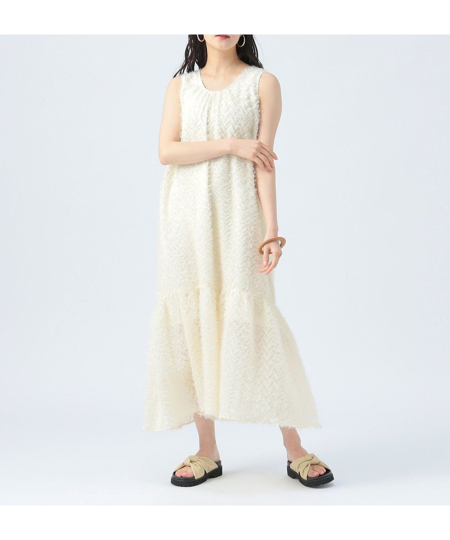 【ビームス ハート/BEAMS HEART】の【6/5新規値下げ】【洗濯機洗い可】バックリボン ジャカード ワンピース 25SS ノースリーブ インテリア・キッズ・メンズ・レディースファッション・服の通販 founy(ファニー) 　ファッション　Fashion　レディースファッション　Ladies' Fashion Online　ワンピース　Dress　2025年　2025　2025春夏・S/S　Ss,Spring/Summer,2025　おすすめ　Recommend　エレガント 上品　Elegant　ギャザー　Gather　ジャカード　Jacquard　トレンド　Trend　ノースリーブ　No Sleeve　ポケット　Pocket　マキシ　Maxi　リボン　Ribbon　IVORY|ID: prp329100004575082 ipo3291000000032620865