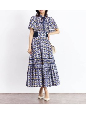 【ヴァン/Vin】のレトロパターンフレアワンピース 人気、トレンドファッション・服の通販 founy(ファニー) ファッション Fashion レディースファッション Fashion for Women ワンピース Dresses おすすめ Recommended / Our Picks ギャザー Gathered, Ruffled クラシカル Classical, Vintage-Inspired スリーブ Sleeve, Long Sleeve / Short Sleeve フィット Fit, Slim Fit フレア Flare, Flared モチーフ Motif, Design Theme リブニット Rib Knit, Ribbed Knit リボン Ribbon, Bow エレガント 上品 Elegant 夏 Summer 春 Spring S/S・春夏 SS, Spring/Summer, Warm Season |ID:prp329100004575097
