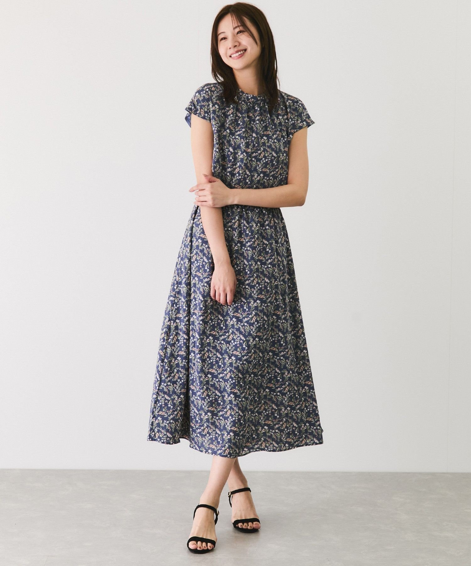 【ジャイロ/JAYRO】の花柄デシンフレンチスリーブワンピース インテリア・キッズ・メンズ・レディースファッション・服の通販 founy(ファニー) 　ファッション　Fashion　レディースファッション　Ladies' Fashion Online　ワンピース　Dress　春　Spring　ギャザー　Gather　サンダル　Sandals　スニーカー　Sneakers　スリーブ　Sleeve　フレア　Flare　フレンチ　French　プリント　Print　ポケット　Pocket　羽織　Haori　S/S・春夏　Ss・Spring/Summer　おすすめ　Recommend　夏　Summer　エレガント 上品　Elegant　ブルー(44)|ID: prp329100004575308 ipo3291000000032592861