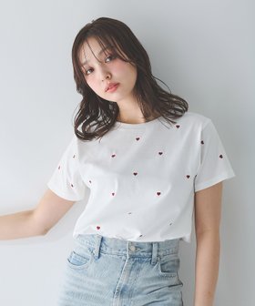 【イング/INGNI】の【WEB限定】ハート刺繍Tシャツ 人気、トレンドファッション・服の通販 founy(ファニー) ファッション Fashion レディースファッション Fashion for Women トップス・カットソー Cut & Sew Tops シャツ・ブラウス・オフィスカジュアル Elegant Blouses & Button-Ups ロングTシャツ・Tシャツ Longline T-Shirts & Tees インナー Innerwear ガーリー Girly, Feminine Style コンパクト Compact, Small Size シューズ Shoes, Footwear シンプル Simple, Minimal ジャケット Jacket, Outerwear スマホ Smartphone, Mobile Device デニム Denim, Jeans Material バレエ Ballet, Ballet Style ビスチェ Bustier, Corset Top ベーシック Basic, Essential おすすめ Recommended / Our Picks |ID:prp329100004575522