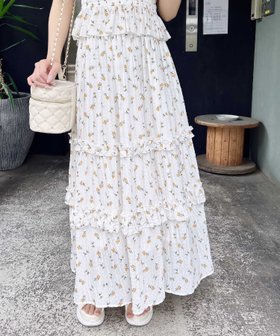 【イング/INGNI】の花柄フリルティアードスカート(セットアップ対応) 人気、トレンドファッション・服の通販 founy(ファニー) ファッション Fashion レディースファッション Ladies' Fashion Online セットアップ Setup スカート Skirt スカート Skirt ティアードスカート Tiered Skirts ガーリー Girly サンダル Sandals シューズ Shoes スウェット Sweat スニーカー Sneakers スマホ Smartphone セットアップ Set Up ティアード Tiered バレエ Ballet フィット Fit フェミニン Feminine フラワー Flower フリル Frills フレア Flare モチーフ Motif ロング Long おすすめ Recommend 夏 Summer |ID:prp329100004575884