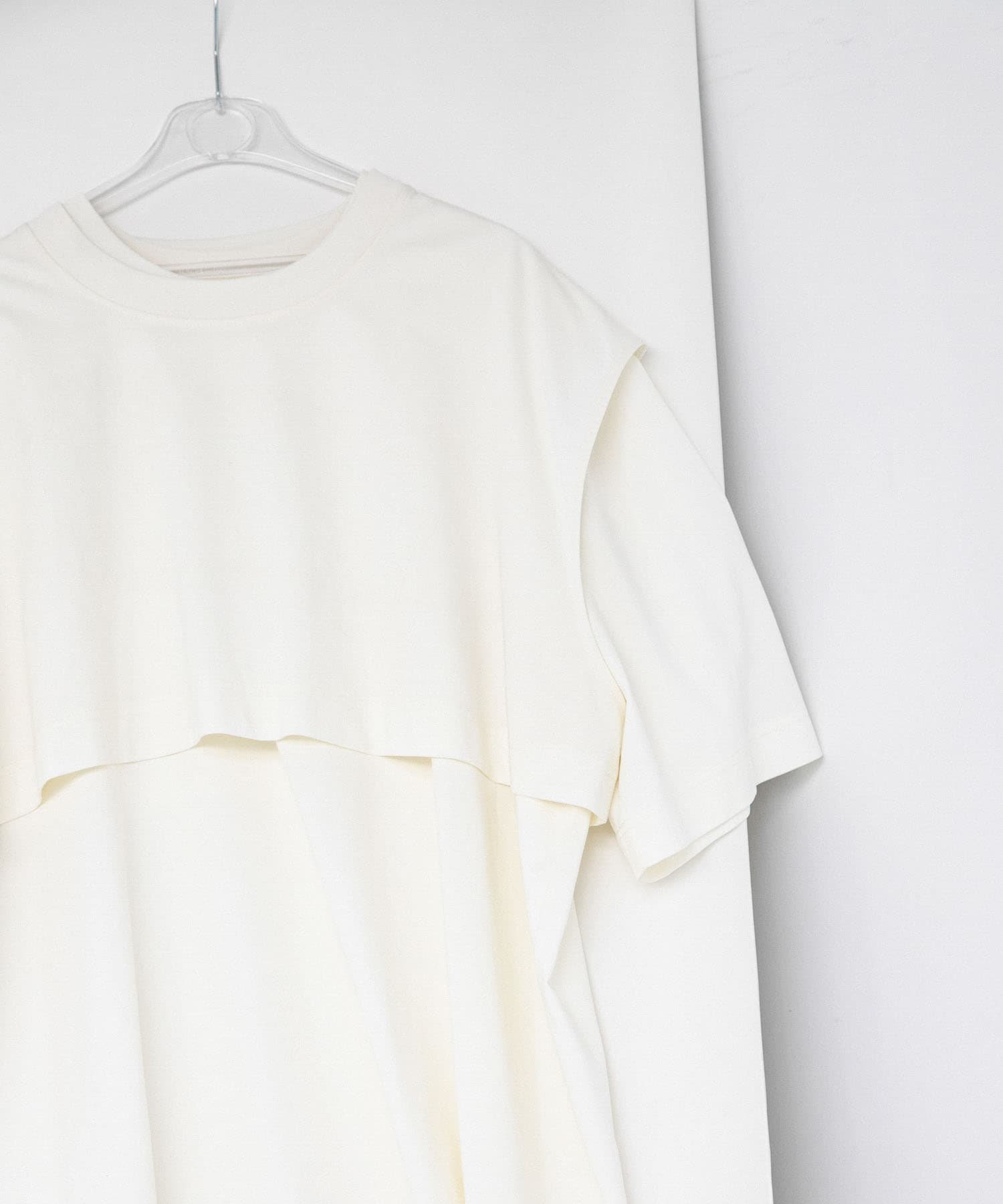 【ラート/LAATO】のlayered big tee インテリア・キッズ・メンズ・レディースファッション・服の通販 founy(ファニー) 　ファッション　Fashion　レディースファッション　Fashion for Women　秋　Autumn　トレンド　Trend, Trending Now　なめらか　Smooth, Silky Texture　ノースリーブ　Sleeveless, No-Sleeve　リラックス　Relax, Relaxed Fit　ロング　Long, Long-Length　S/S・春夏　SS, Spring/Summer, Warm Season　夏　Summer　2025年　2025　2025春夏・S/S　Spring/Summer 2025 SS25　クリーム|ID: prp329100004575962 ipo3291000000033538390