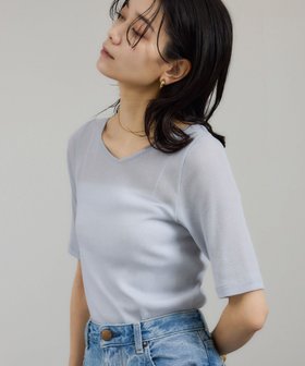 【サロン アダム エ ロペ/SALON adam et rope'】のnu=layerジェントルVネックシアーTシャツ 人気、トレンドファッション・服の通販 founy(ファニー) ファッション Fashion レディースファッション Fashion for Women トップス・カットソー Cut & Sew Tops シャツ・ブラウス・オフィスカジュアル Elegant Blouses & Button-Ups ロングTシャツ・Tシャツ Longline T-Shirts & Tees Vネックトップス V-Neck Tops / V-Cut Neckline Shirts おすすめ Recommended / Our Picks インナー Innerwear エアリー Airy Texture キャミ Camisole, Cami Top タンク Tank Top, Sleeveless Top デコルテ Décolleté, Neckline バランス Balance, Style Balance フィット Fit, Slim Fit 定番 Standard, Basic Item |ID:prp329100004576076