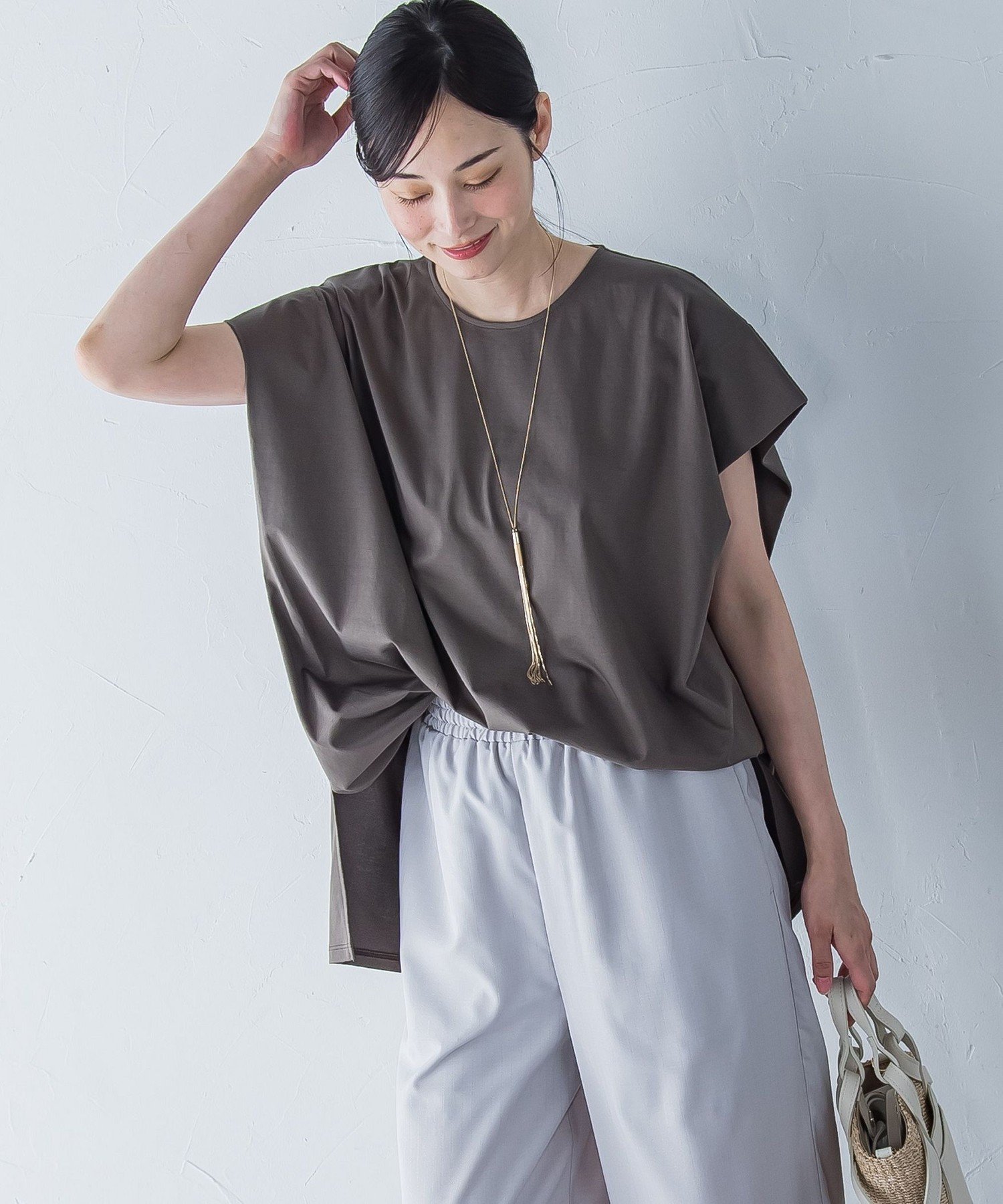 【ロートレ アモン/LAUTRE AMONT】の【WEB限定】タックデザインカットソー ≪接触冷感/洗濯機OK≫ インテリア・キッズ・メンズ・レディースファッション・服の通販 founy(ファニー) 　ファッション　Fashion　レディースファッション　Ladies' Fashion Online　トップス・カットソー　Tops/Tshirt　カットソー　Cut and Sewn　カットソー　Cut And Sew　フォルム　Form　カーキ|ID: prp329100004576128 ipo3291000000032642901