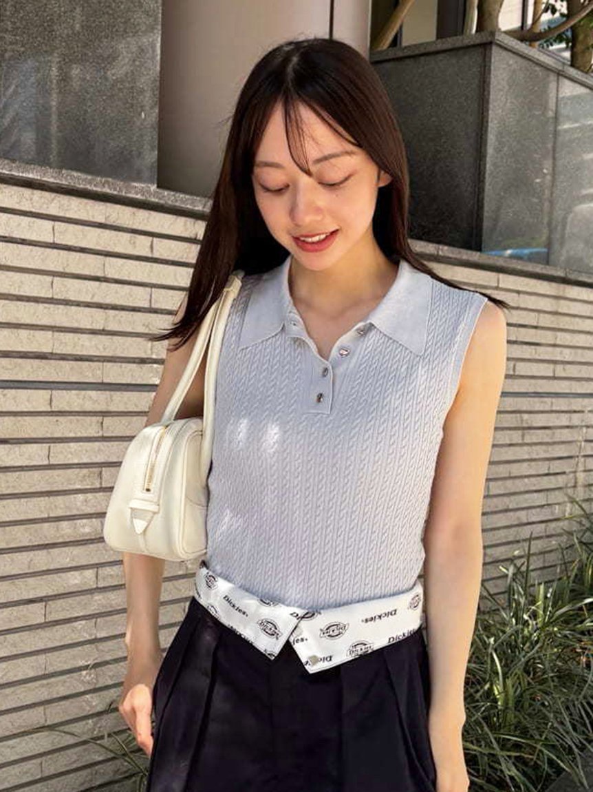 【フレイ アイディー/FRAY I.D】のノースリーブケーブルニットポロ/ウォッシャブル インテリア・キッズ・メンズ・レディースファッション・服の通販 founy(ファニー) 　ファッション　Fashion　レディースファッション　Fashion for Women　トップス・カットソー　Cut & Sew Tops　ニット　Knit Tops & Sweaters　キャミソール&ノースリーブ　Camisoles & Sleeveless Tops　ウォッシャブル　Machine Washable　カッティング　Cutting Detail　シンプル　Simple, Minimal　トレンド　Trend, Trending Now　ノースリーブ　Sleeveless, No-Sleeve　フロント　Front, Front Design　メタル　Metal, Metal Parts　モノトーン　Monotone, Black and White　リュクス　Luxury, Elegant, High-End, Chic　夏　Summer　LBLU[081]|ID: prp329100004576301 ipo3291000000032758599