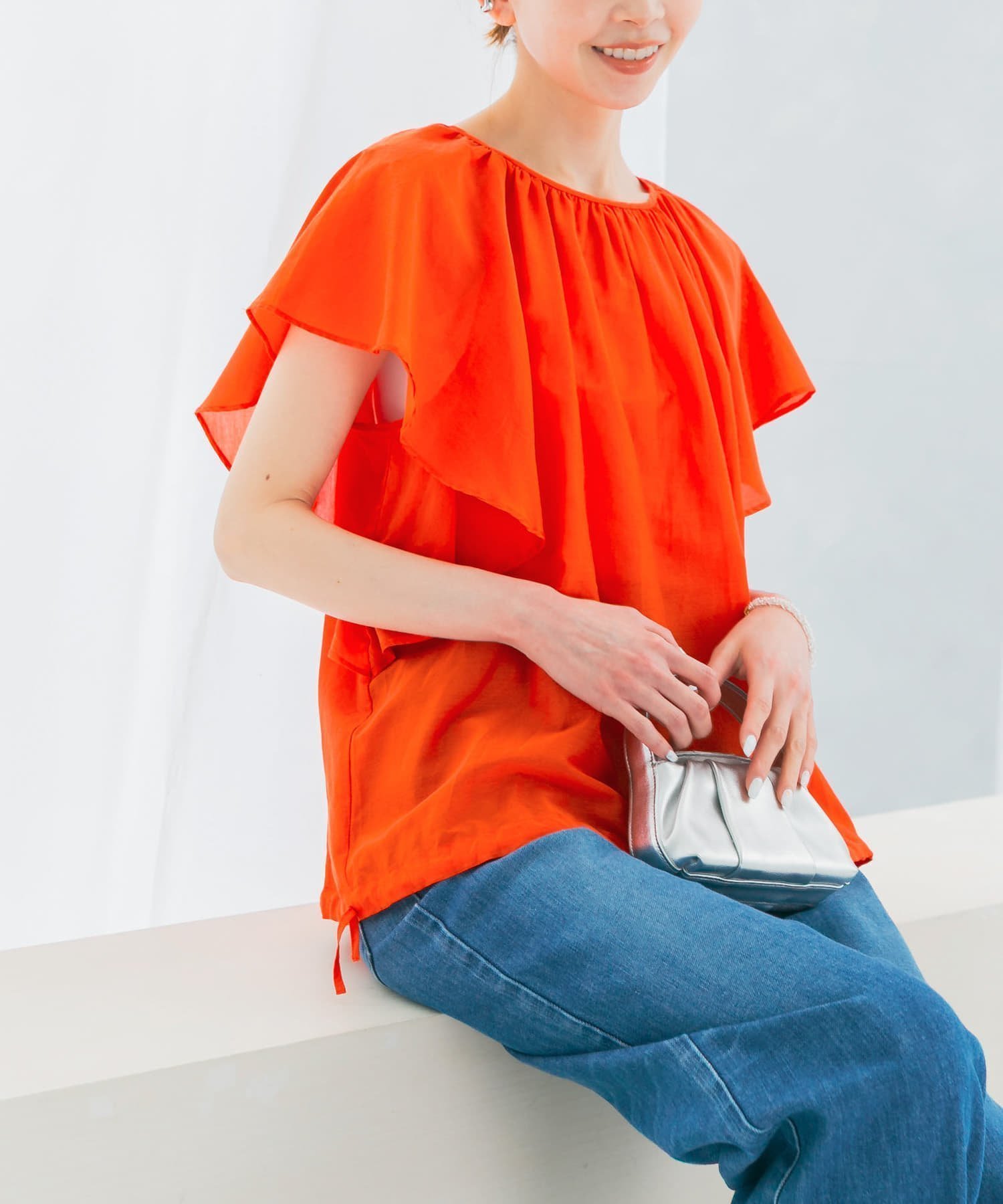 【アーバンリサーチ ロッソ/URBAN RESEARCH ROSSO】のコットンシルクフレアスリーブブラウス インテリア・キッズ・メンズ・レディースファッション・服の通販 founy(ファニー) 　ファッション　Fashion　レディースファッション　Fashion for Women　トップス・カットソー　Cut & Sew Tops　シャツ・ブラウス・オフィスカジュアル　Elegant Blouses & Button-Ups　2025年　2025　2025春夏・S/S　Spring/Summer 2025 SS25　エアリー　Airy Texture　ギャザー　Gathered, Ruffled　サロペット　Overalls, Salopette　スリーブ　Sleeve, Long Sleeve / Short Sleeve　フォルム　Silhouette, Form　リボン　Ribbon, Bow　エレガント 上品　Elegant　ビジネス 仕事 通勤　Business / Work / Commuting　夏　Summer　S/S・春夏　SS, Spring/Summer, Warm Season　red|ID: prp329100004576419 ipo3291000000032792548