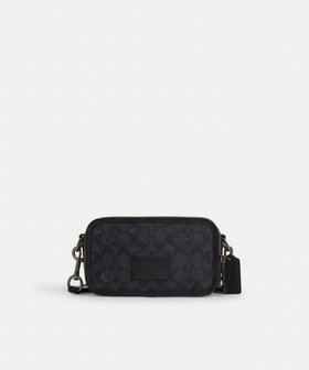 【コーチ/COACH / MEN】の【公式】ワイアット クロスボディ バッグ・シグネチャー キャンバス 人気、トレンドファッション・服の通販 founy(ファニー) ファッション Fashion メンズファッション Fashion for Men バッグ Bags キャンバス Canvas, Canvas Fabric ラップ Wrap, Wrap Design |ID:prp329100004576452
