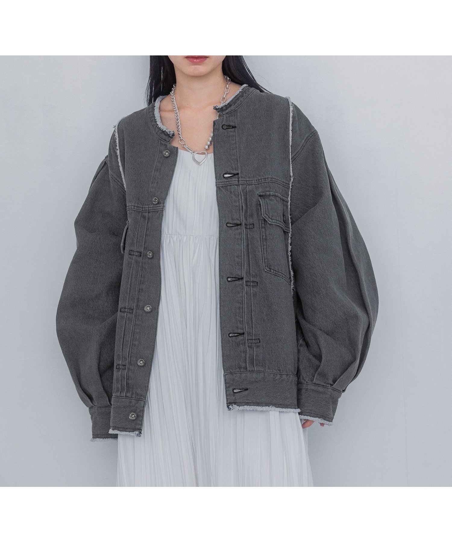 【ジーナシス/JEANASiS】のリメイクノーカラーGジャン インテリア・キッズ・メンズ・レディースファッション・服の通販 founy(ファニー) 　ファッション　Fashion　レディースファッション　Ladies' Fashion Online　アウター　Coat Outerwear　おすすめ　Recommend　スリーブ　Sleeve　デニム　Denim　トレンド　Trend　ビンテージ　Vintage　フォルム　Form　フリンジ　Fringe　フロント　Front　ボトム　Bottom　ミドル　Middle　リメイク　Remake　今季　This Season　ブラック系その他|ID: prp329100004576586 ipo3291000000032683042