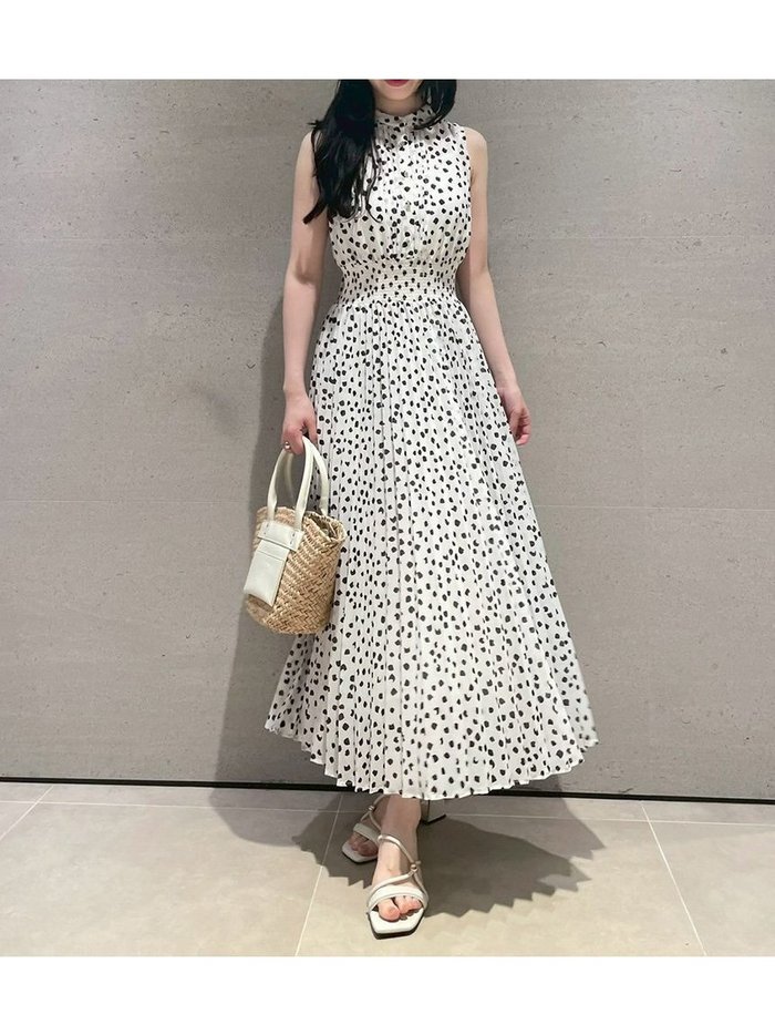 【リリーブラウン/Lily Brown】のボウタイプリントワンピース インテリア・キッズ・メンズ・レディースファッション・服の通販 founy(ファニー) https://founy.com/ ファッション Fashion レディースファッション Fashion for Women ワンピース Dresses インナー Innerwear インナーキャミ Inner Camisole クラシカル Classical, Vintage-Inspired コンパクト Compact, Small Size ドット Polka Dot, Dot Pattern フェミニン Feminine, Girly フロント Front, Front Design リボン Ribbon, Bow エレガント 上品 Elegant |ID: prp329100004576861 ipo3291000000032697913
