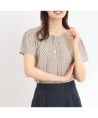 【リフレクト/Reflect】の【マシンウォッシュ可/セットアップ可】ギャザータックプリントブラウス 人気、トレンドファッション・服の通販 founy(ファニー) ファッション Fashion レディースファッション Fashion for Women トップス・カットソー Cut & Sew Tops シャツ・ブラウス・オフィスカジュアル Elegant Blouses & Button-Ups ギャザー Gathered, Ruffled シフォン Chiffon, Lightweight Fabric セットアップ Set-Up, Coordinated Outfit バランス Balance, Style Balance プリント Print, Printed Pattern エレガント 上品 Elegant 無地 Plain, Solid Color thumbnail ベージュ|ID: prp329100004576973 ipo3291000000032692150
